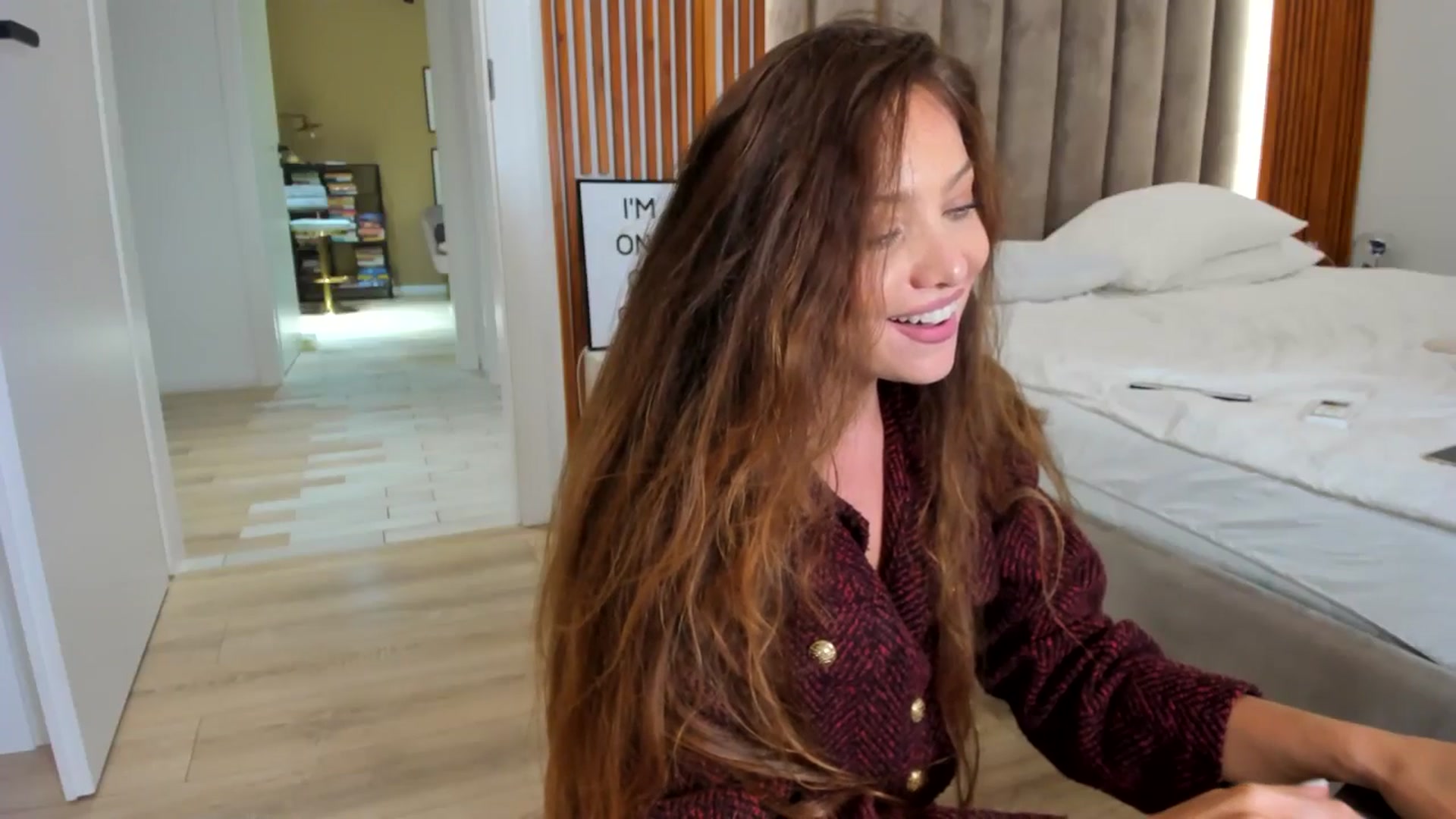 Gallery image thumbnail from SerenDYpity's myfreecams stream on, 09/16/2025, 16:52 image 15 of 20