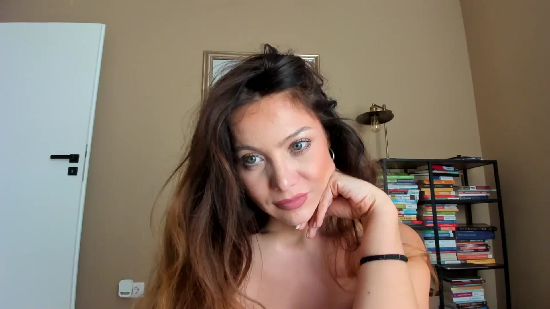 Gallery image thumbnail from SerenDYpity's myfreecams stream on, 10/16/2025, 14:15 image 3 of 20