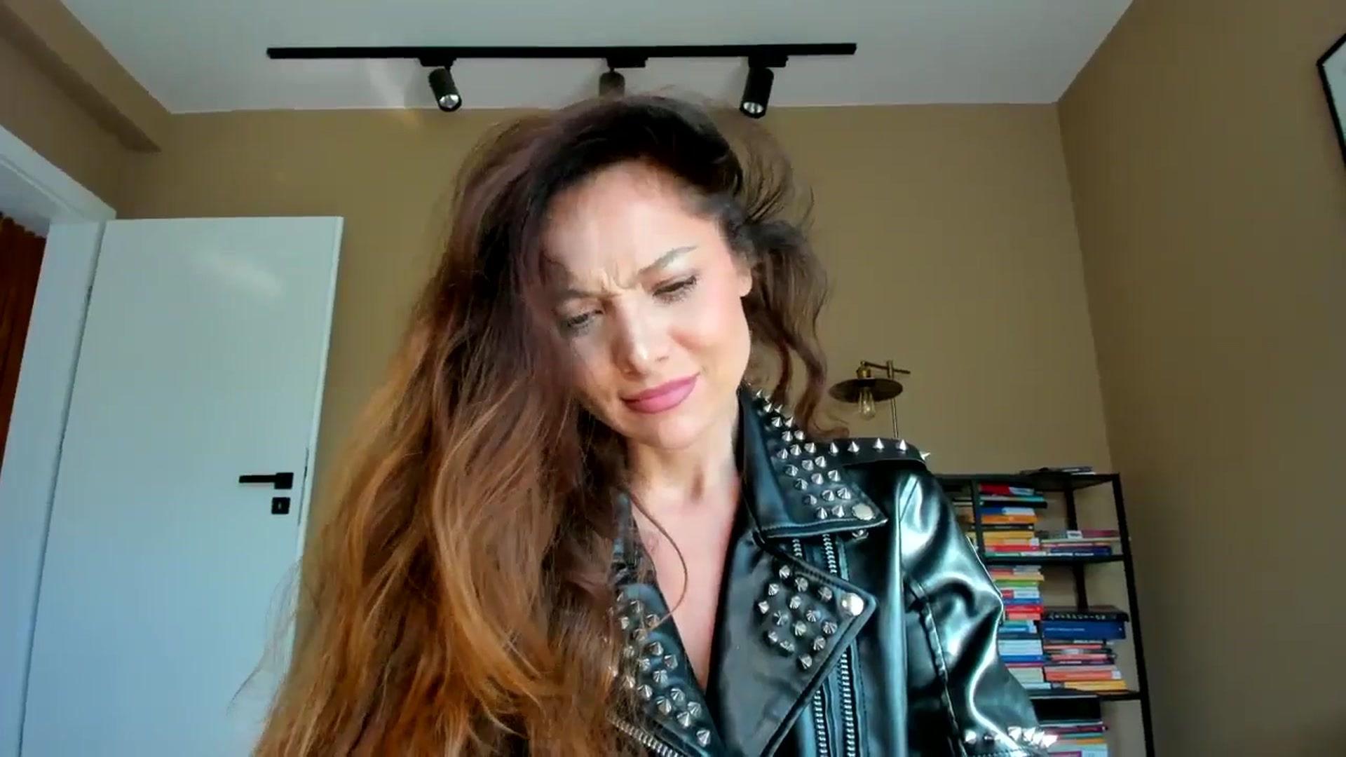 Gallery image thumbnail from SerenDYpity's myfreecams stream on, 10/17/2025, 13:09 image 12 of 20