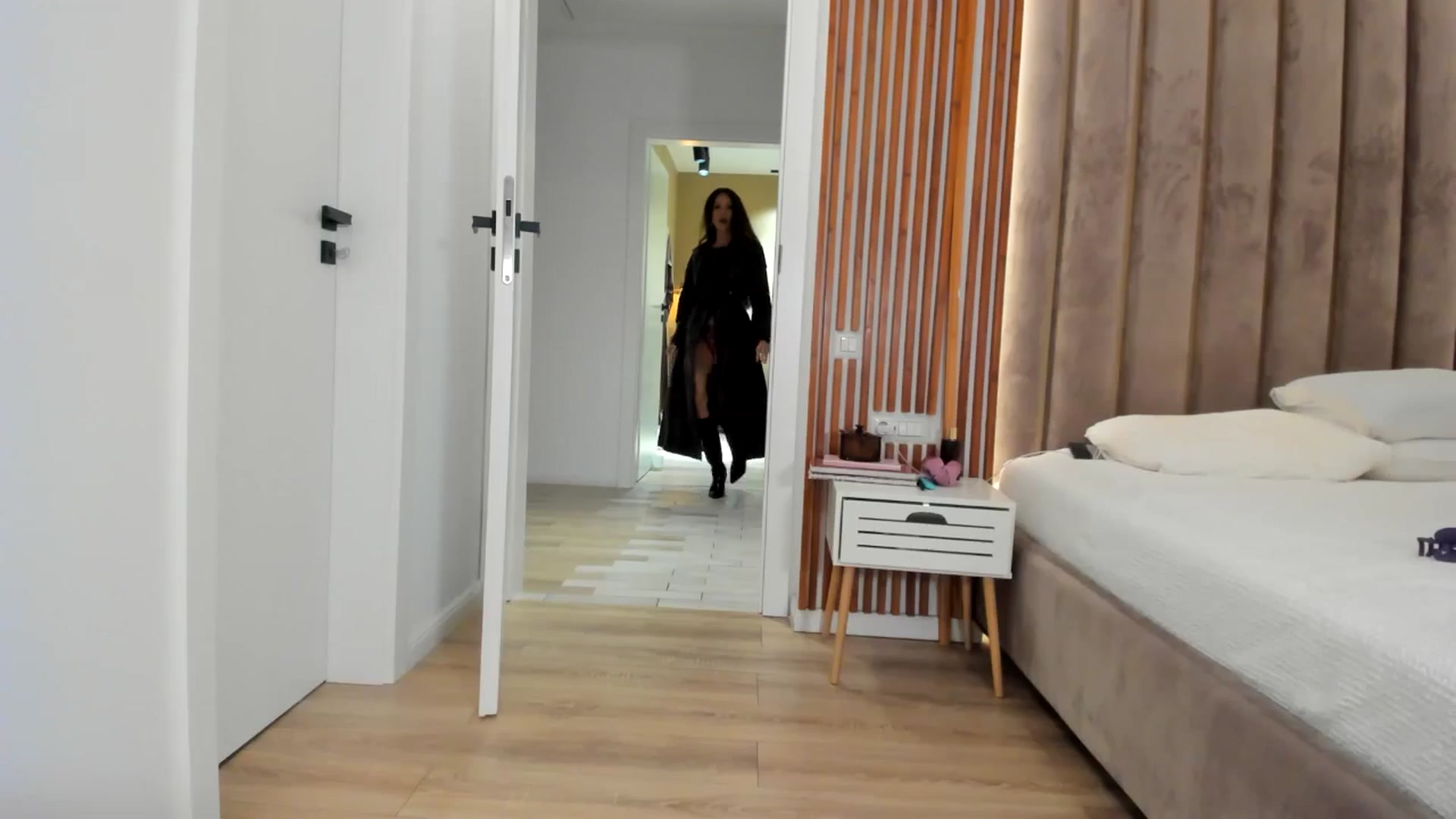 Gallery image thumbnail from SerenDYpity's myfreecams stream on, 11/08/2025, 18:00 image 4 of 20