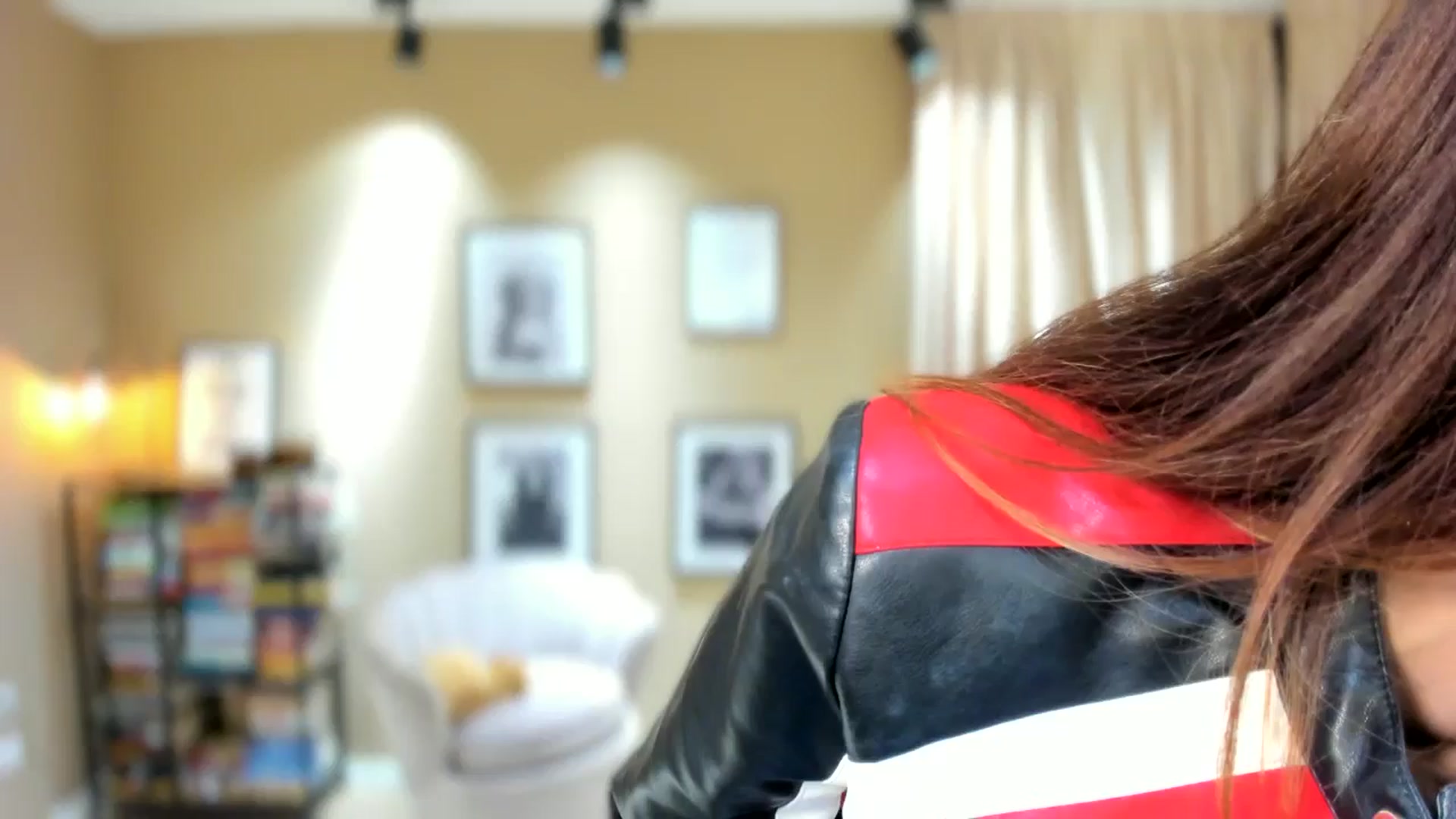 Gallery image thumbnail from SerenDYpity's myfreecams stream on, 11/10/2025, 16:53 image 17 of 20