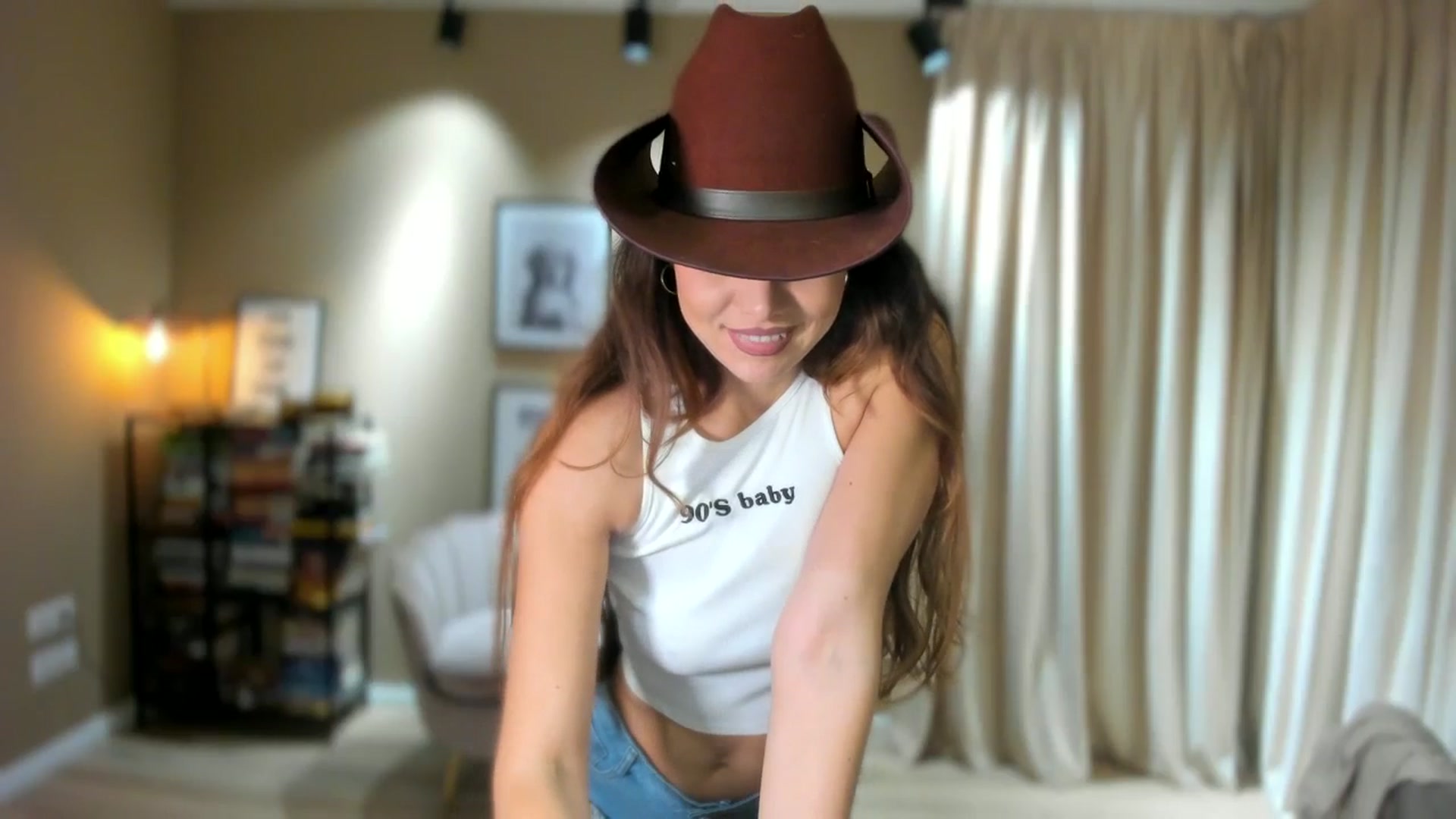Gallery image thumbnail from SerenDYpity's myfreecams stream on, 11/13/2025, 17:29 image 19 of 20