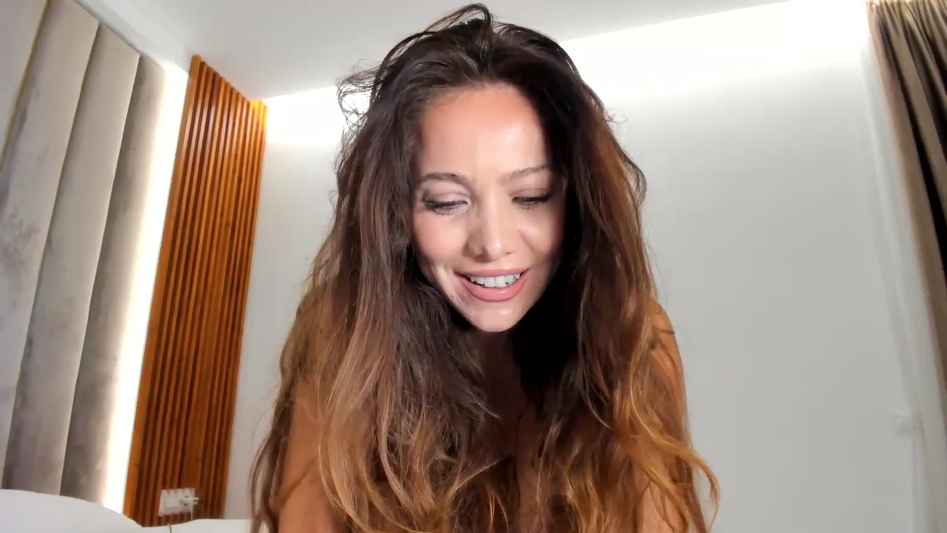 Gallery image thumbnail from SerenDYpity's myfreecams stream on, 11/19/2025, 16:08 image 12 of 20