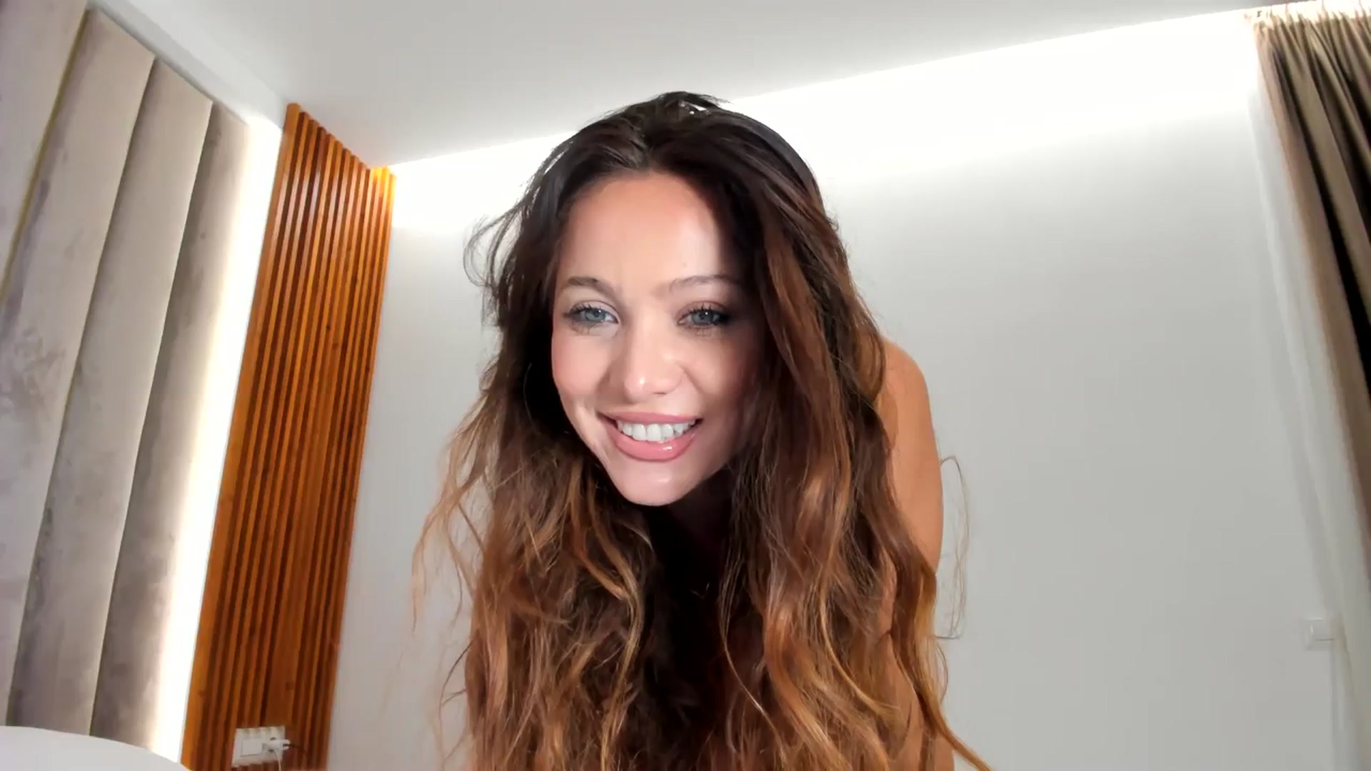 Gallery image thumbnail from SerenDYpity's myfreecams stream on, 11/19/2025, 16:08 image 14 of 20