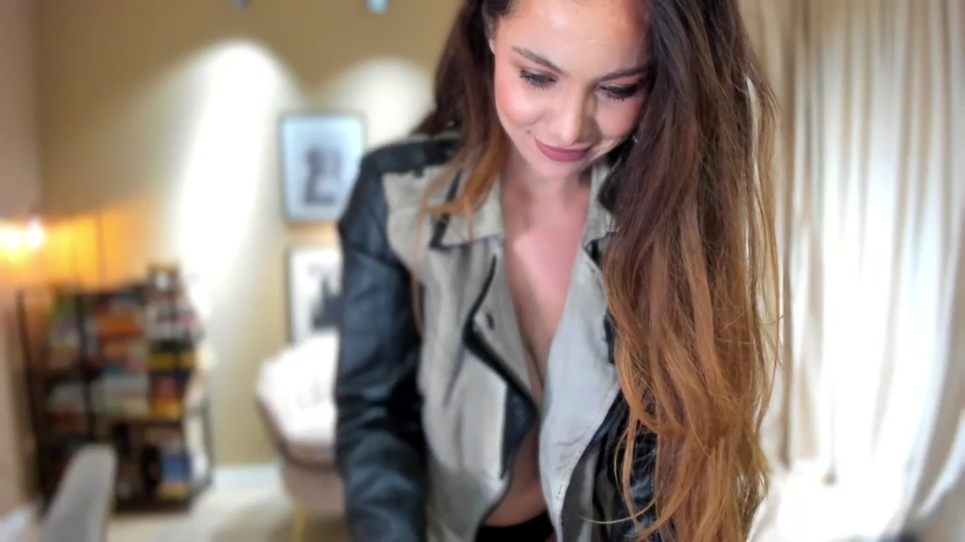 Gallery image thumbnail from SerenDYpity's myfreecams stream on, 11/23/2025, 18:47 image 11 of 20