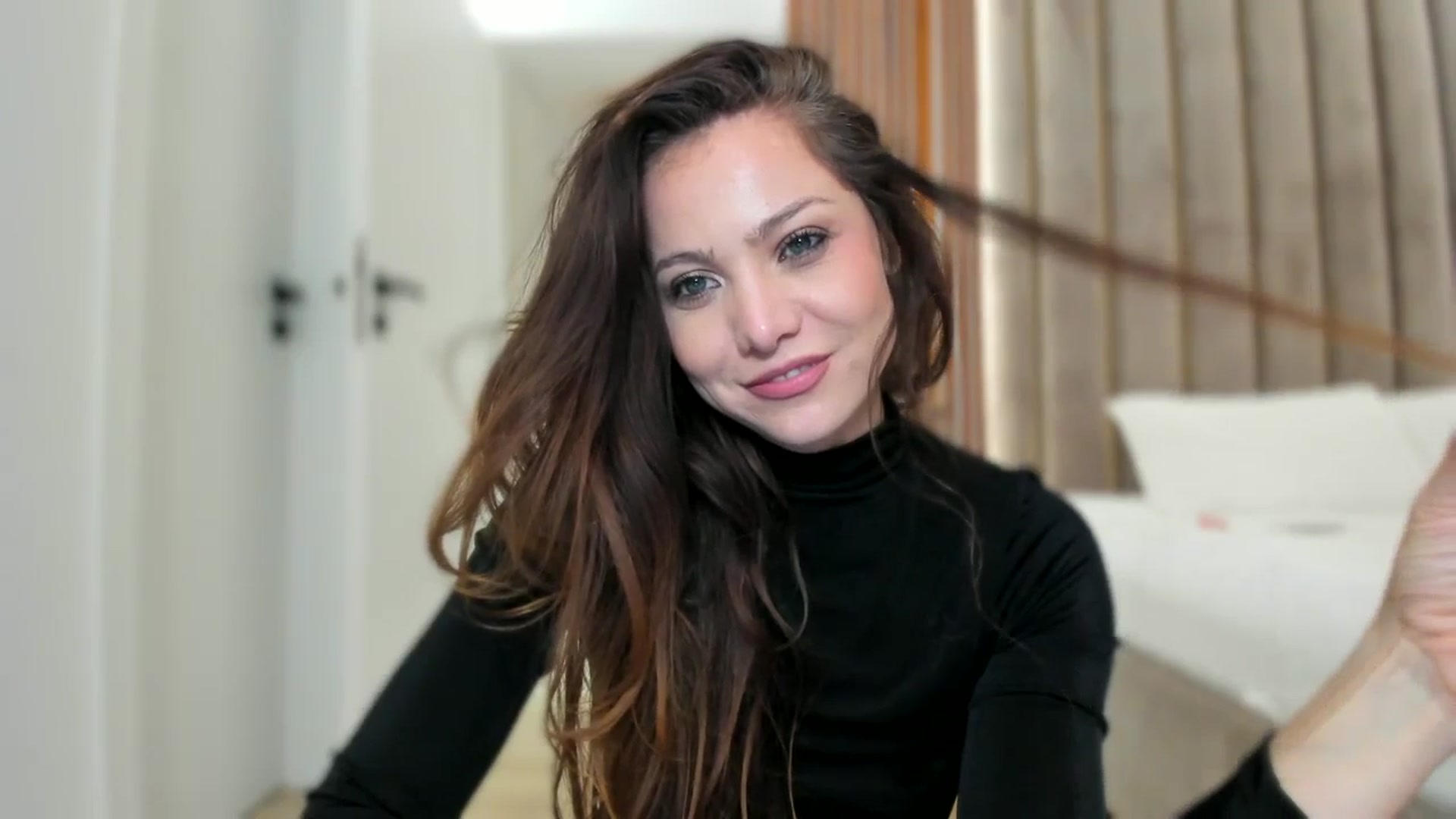 Gallery image thumbnail from SerenDYpity's myfreecams stream on, 11/24/2025, 18:56 image 3 of 20