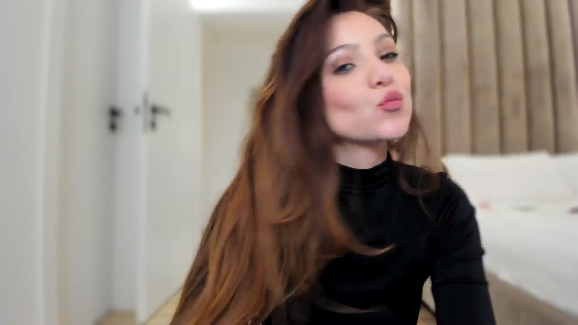 Gallery image thumbnail from SerenDYpity's myfreecams stream on, 11/24/2025, 18:56 image 8 of 20