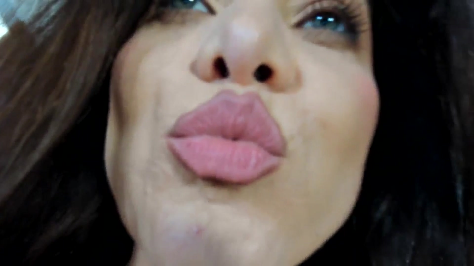 Gallery image thumbnail from SerenDYpity's myfreecams stream on, 12/06/2025, 17:38 image 7 of 20