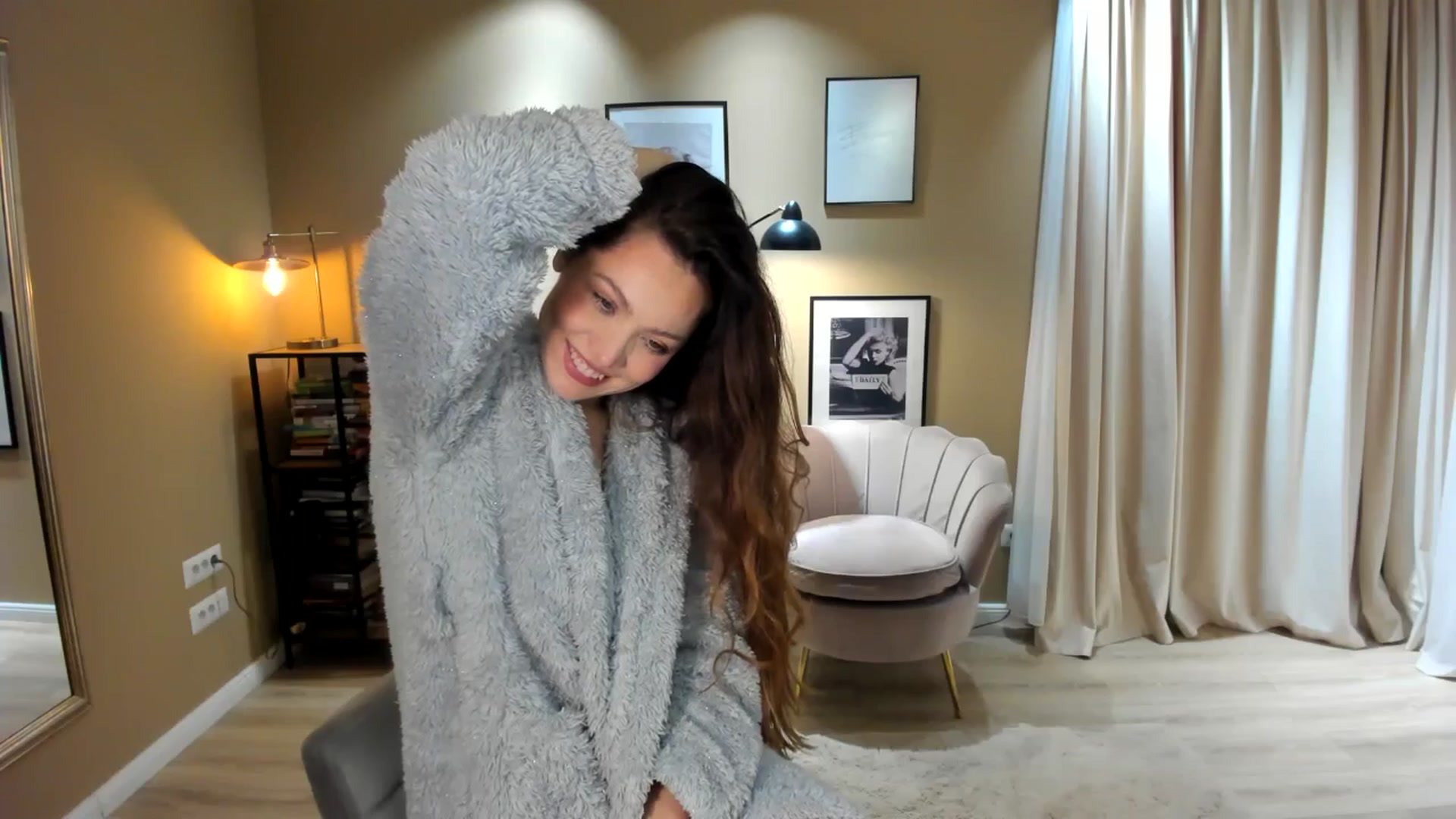 Gallery image thumbnail from SerenDYpity's myfreecams stream on, 12/14/2025, 15:13 image 17 of 20