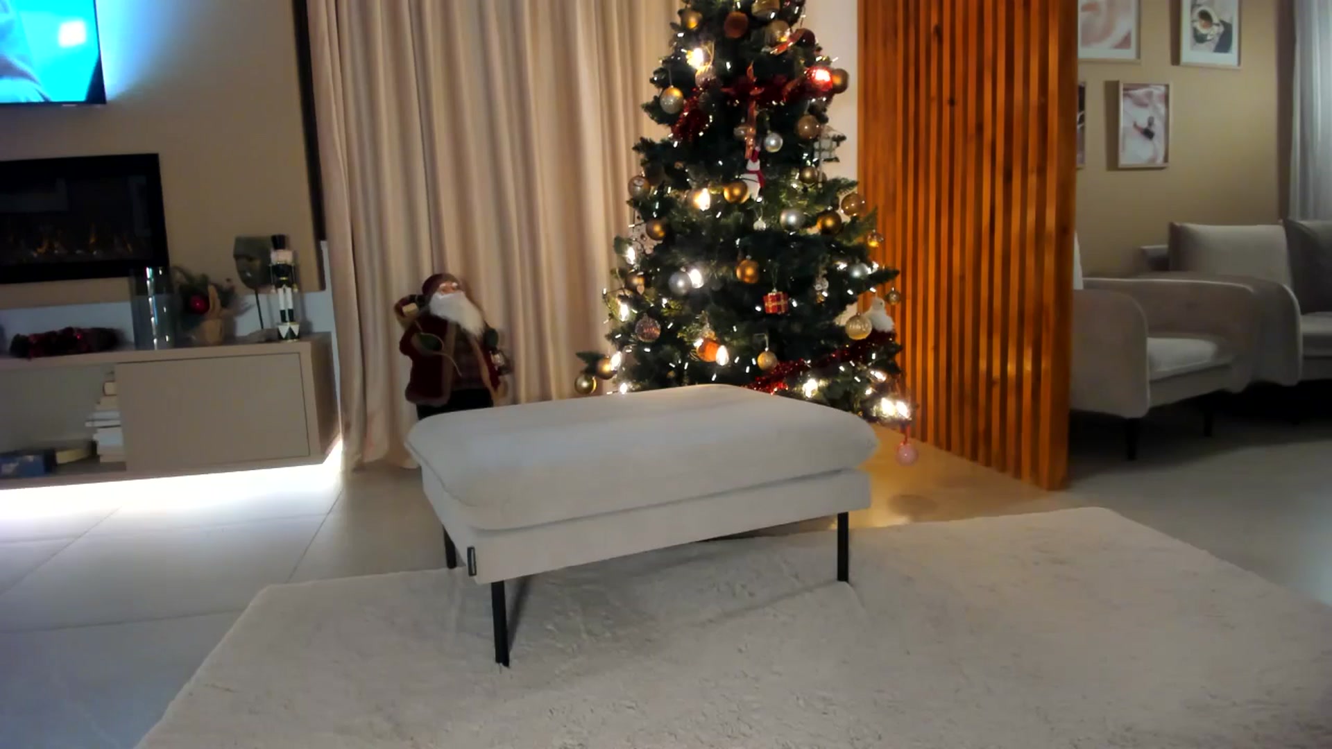 Gallery image thumbnail from SerenDYpity's myfreecams stream on, 12/22/2025, 17:35 image 8 of 20