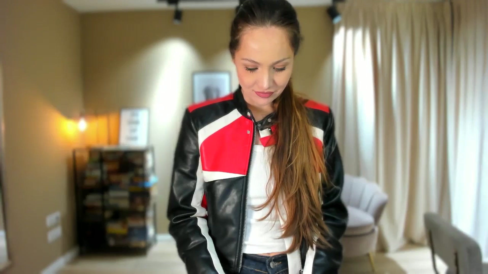 Gallery image thumbnail from SerenDYpity's myfreecams stream on, 12/28/2025, 15:16 image 2 of 20