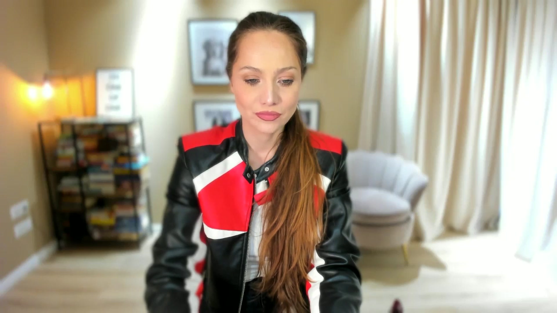 Gallery image thumbnail from SerenDYpity's myfreecams stream on, 12/28/2025, 15:16 image 5 of 20