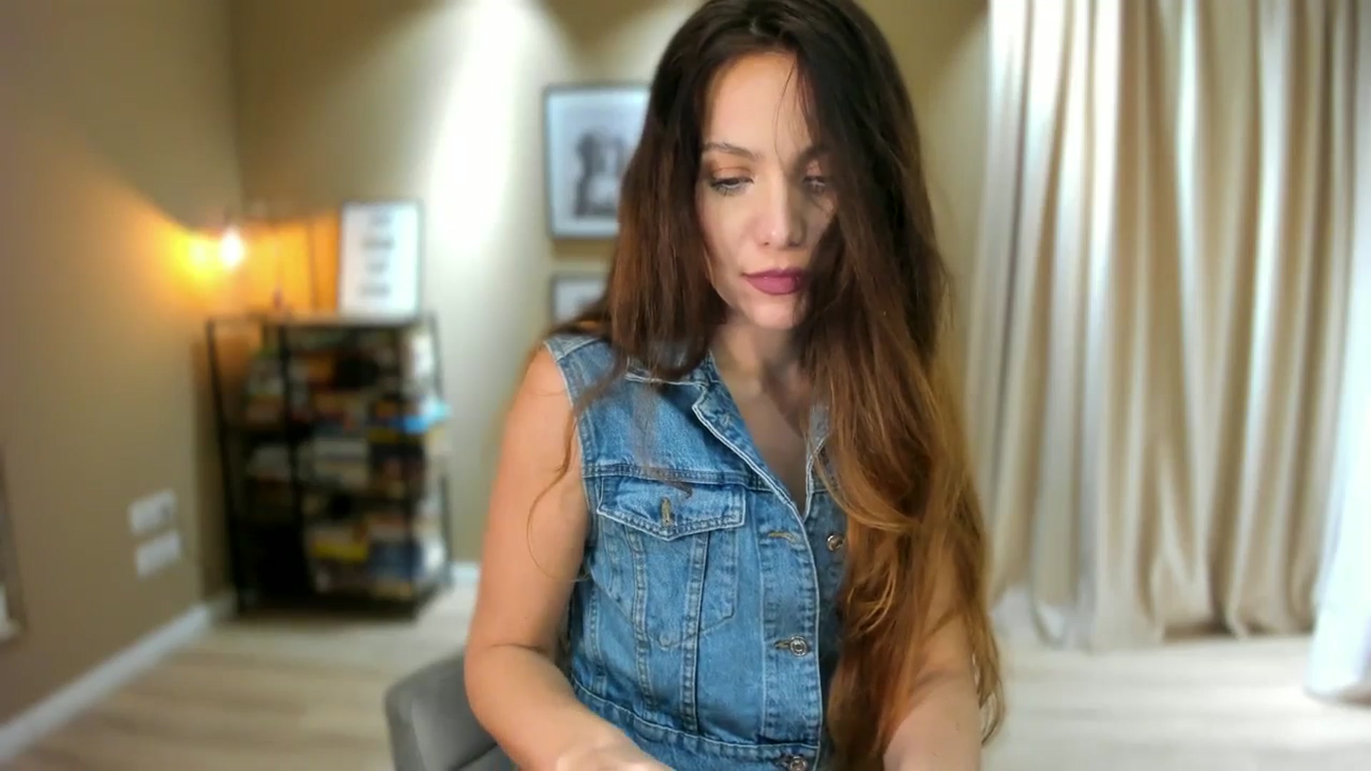 Gallery image thumbnail from SerenDYpity's myfreecams stream on, 12/30/2025, 17:13 image 17 of 20