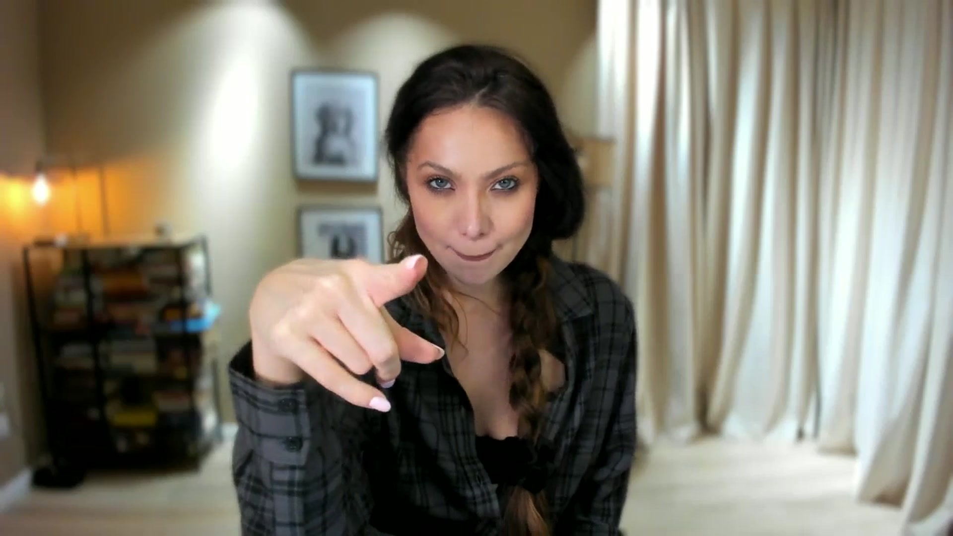 Gallery image thumbnail from SerenDYpity's myfreecams stream on, 01/09/2026, 17:50 image 12 of 20