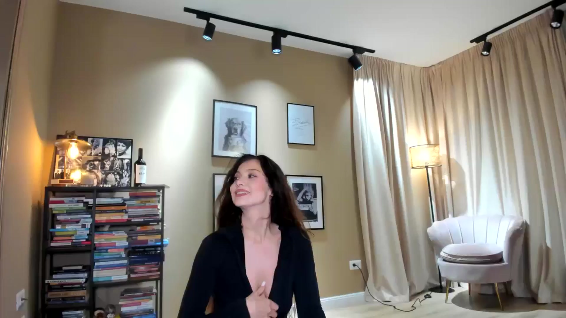 Gallery image thumbnail from SerenDYpity's myfreecams stream on, 02/03/2026, 16:39 image 17 of 20