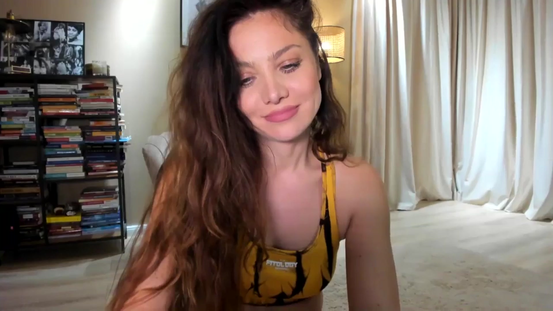 Gallery image thumbnail from SerenDYpity's myfreecams stream on, 02/13/2026, 17:40 image 19 of 20