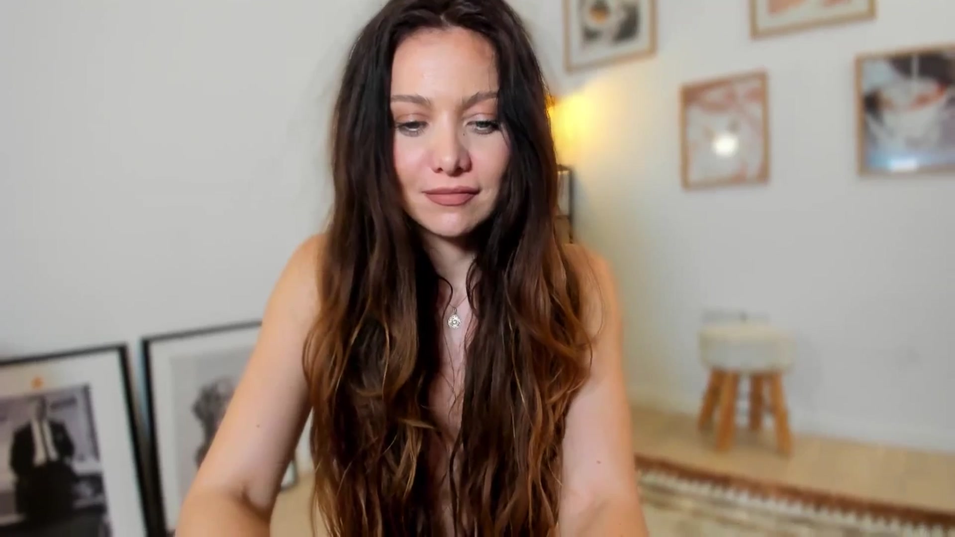 Gallery image thumbnail from SerenDYpity's myfreecams stream on, 03/14/2026, 19:17 image 3 of 20