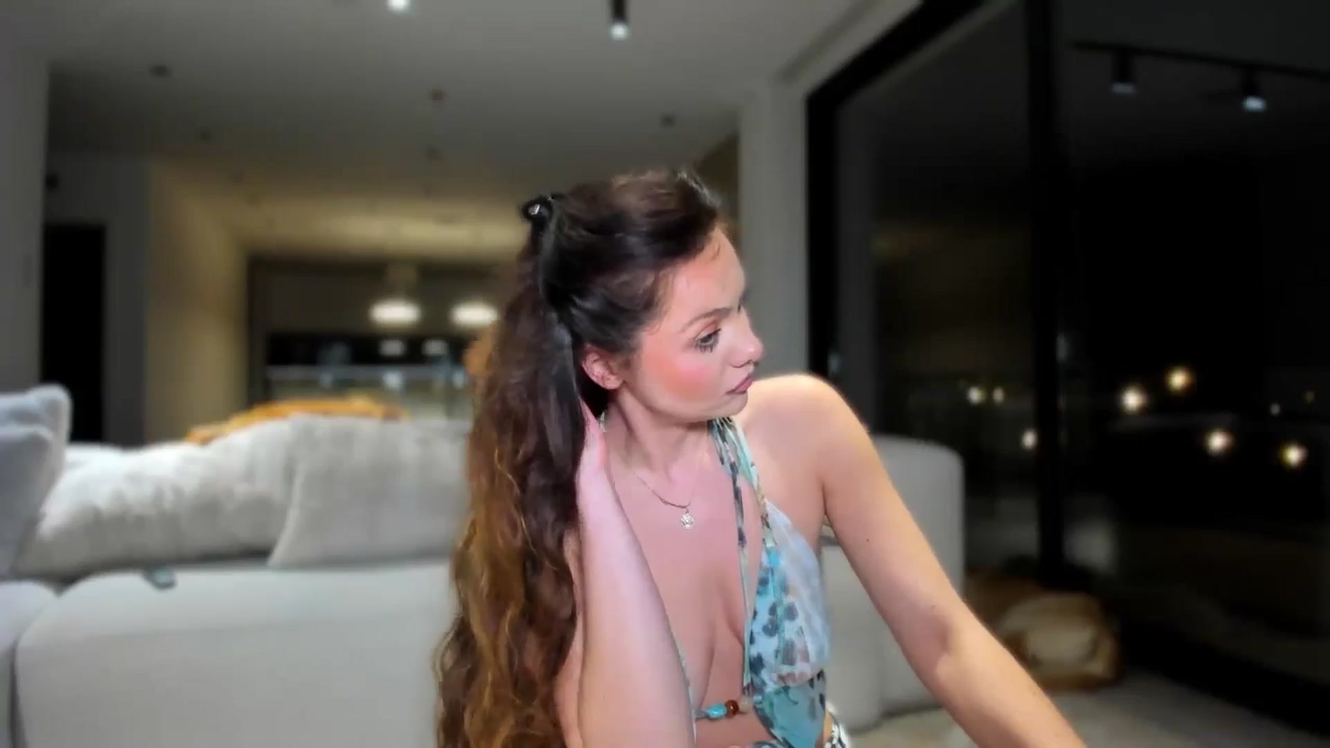 Gallery image thumbnail from SerenDYpity's myfreecams stream on, 03/22/2026, 18:08 image 9 of 20