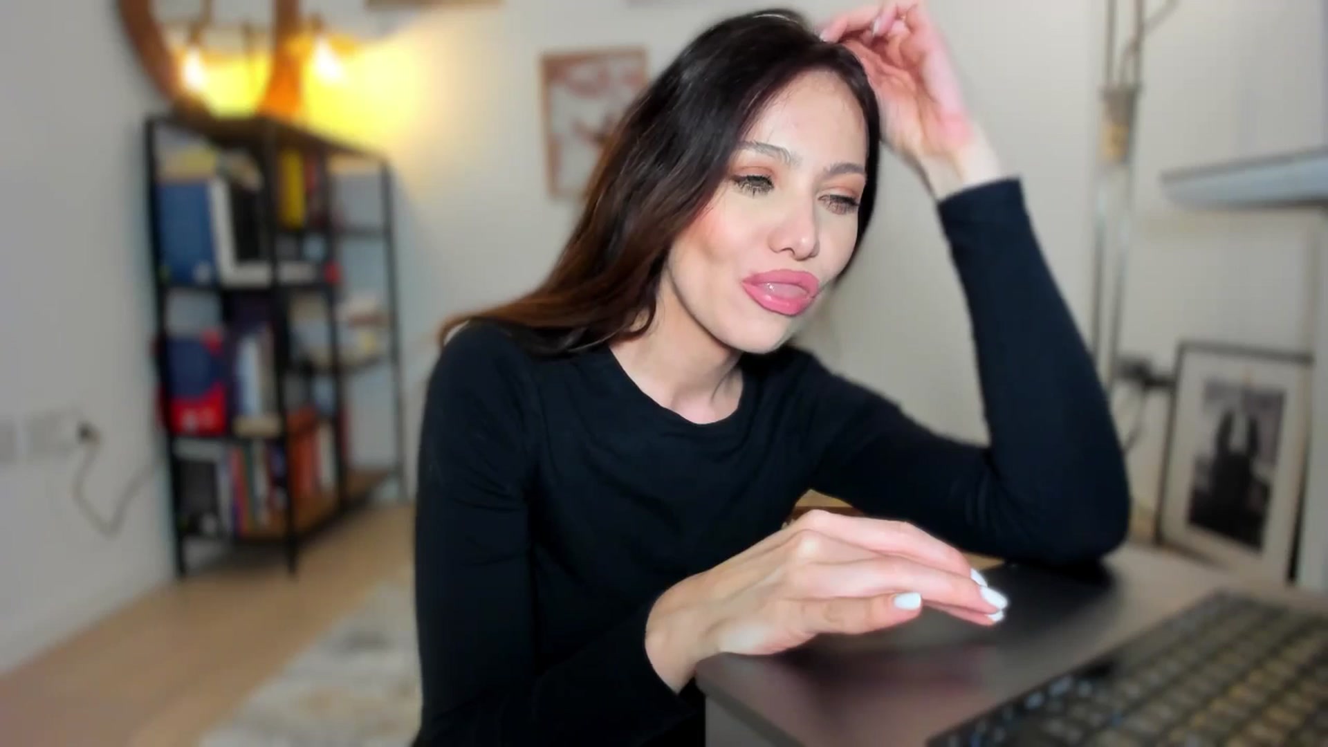 Gallery image thumbnail from SerenDYpity's myfreecams stream on, 03/26/2026, 18:35 image 4 of 20