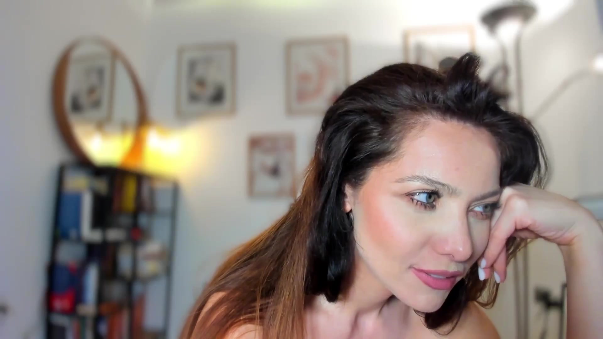 Gallery image thumbnail from SerenDYpity's myfreecams stream on, 03/26/2026, 18:35 image 8 of 20
