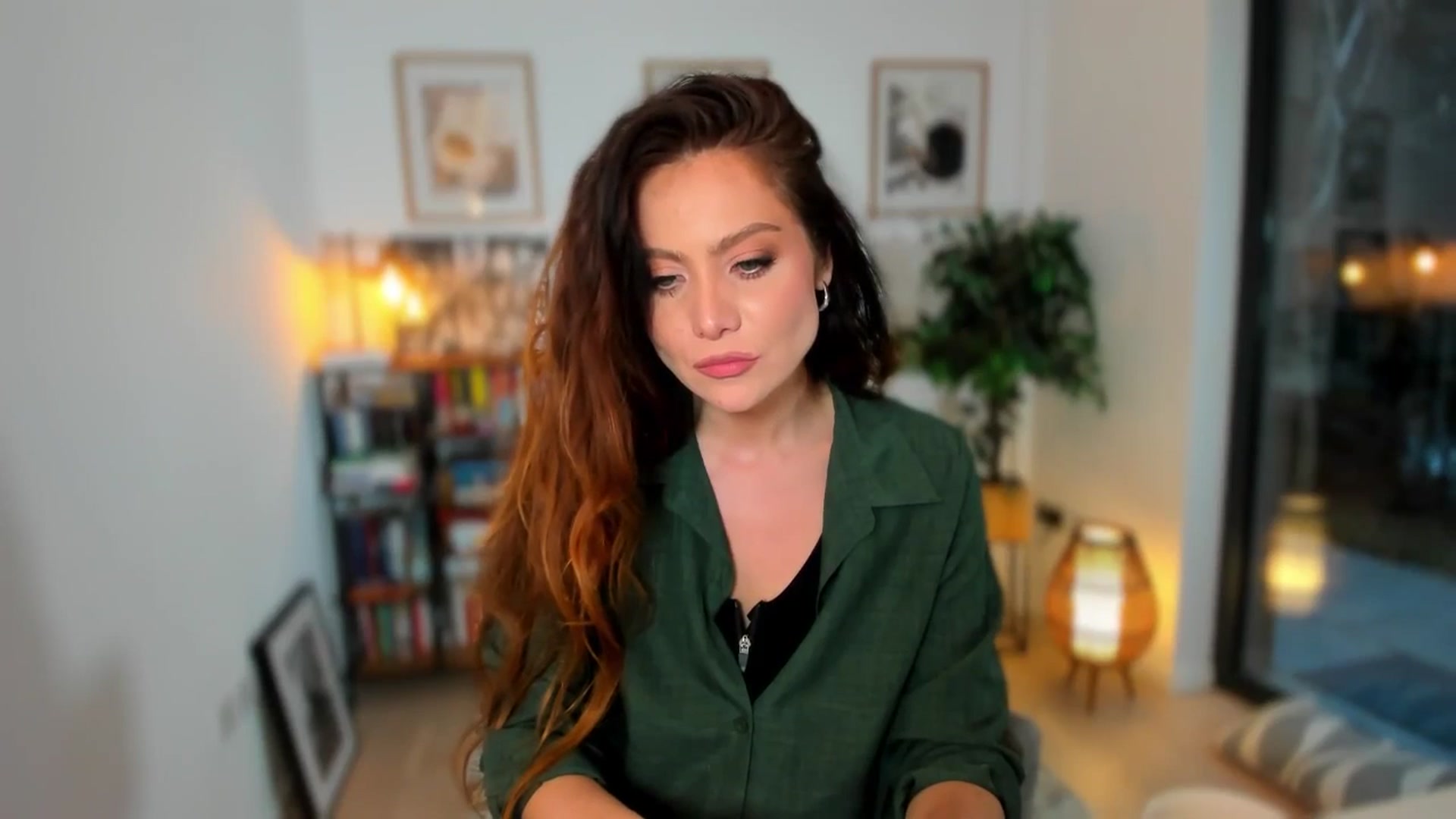 Gallery image thumbnail from SerenDYpity's myfreecams stream on, 04/08/2026, 17:00 image 13 of 20