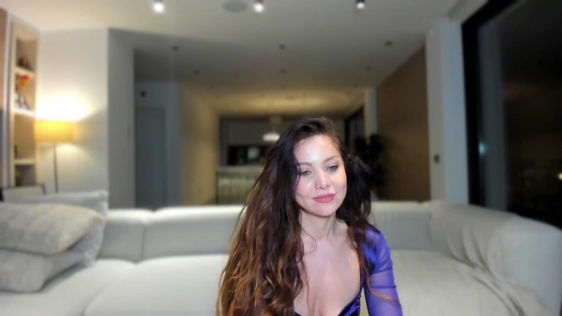 Gallery image thumbnail from SerenDYpity's myfreecams stream on, 04/11/2026, 19:19 image 17 of 20