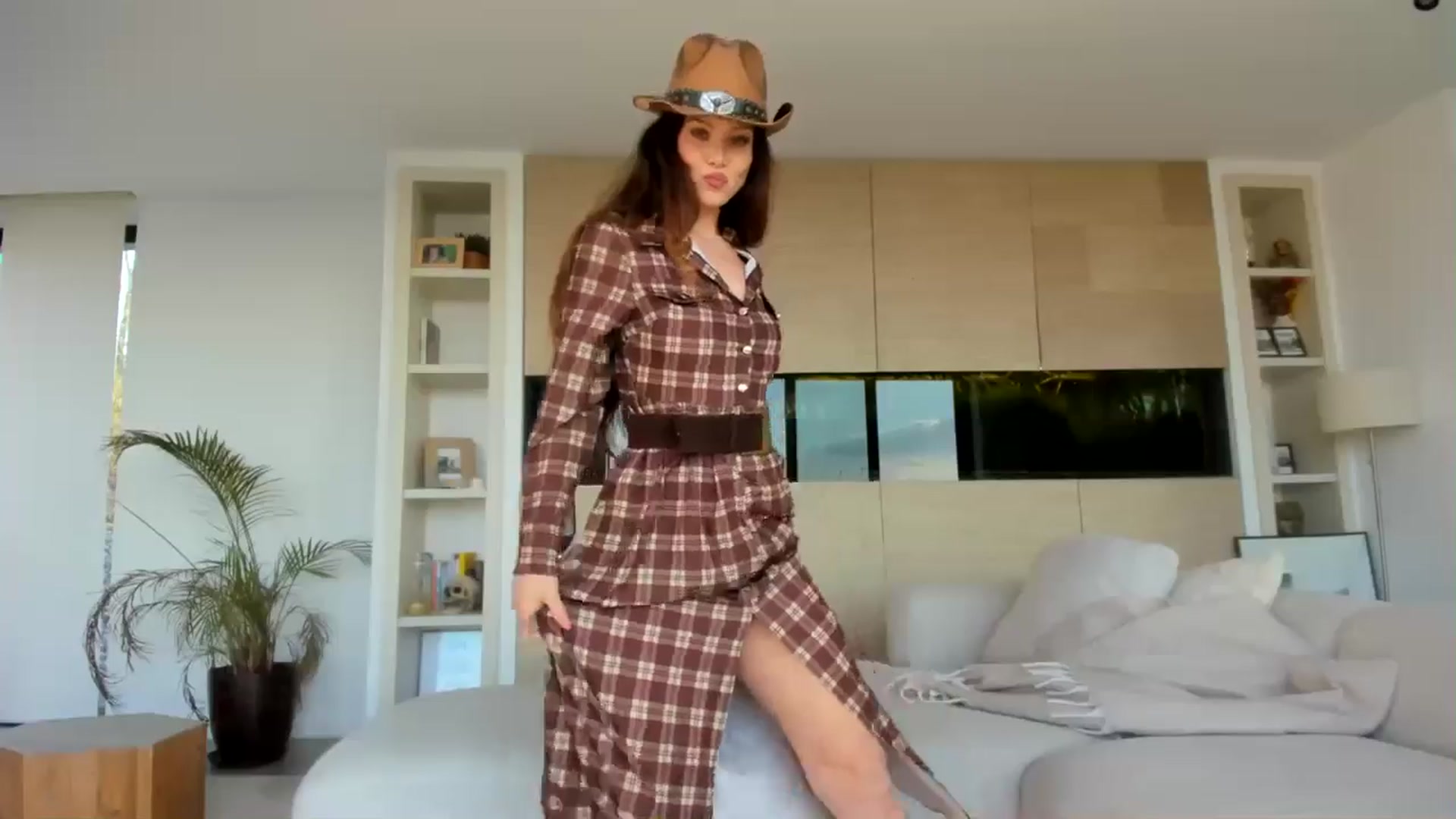 Gallery image thumbnail from SerenDYpity's myfreecams stream on, 04/17/2026, 16:09 image 3 of 20