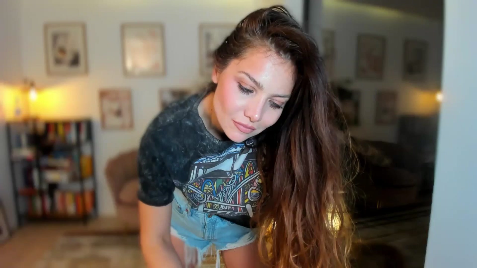 Gallery image thumbnail from SerenDYpity's myfreecams stream on, 04/20/2026, 18:36 image 8 of 20