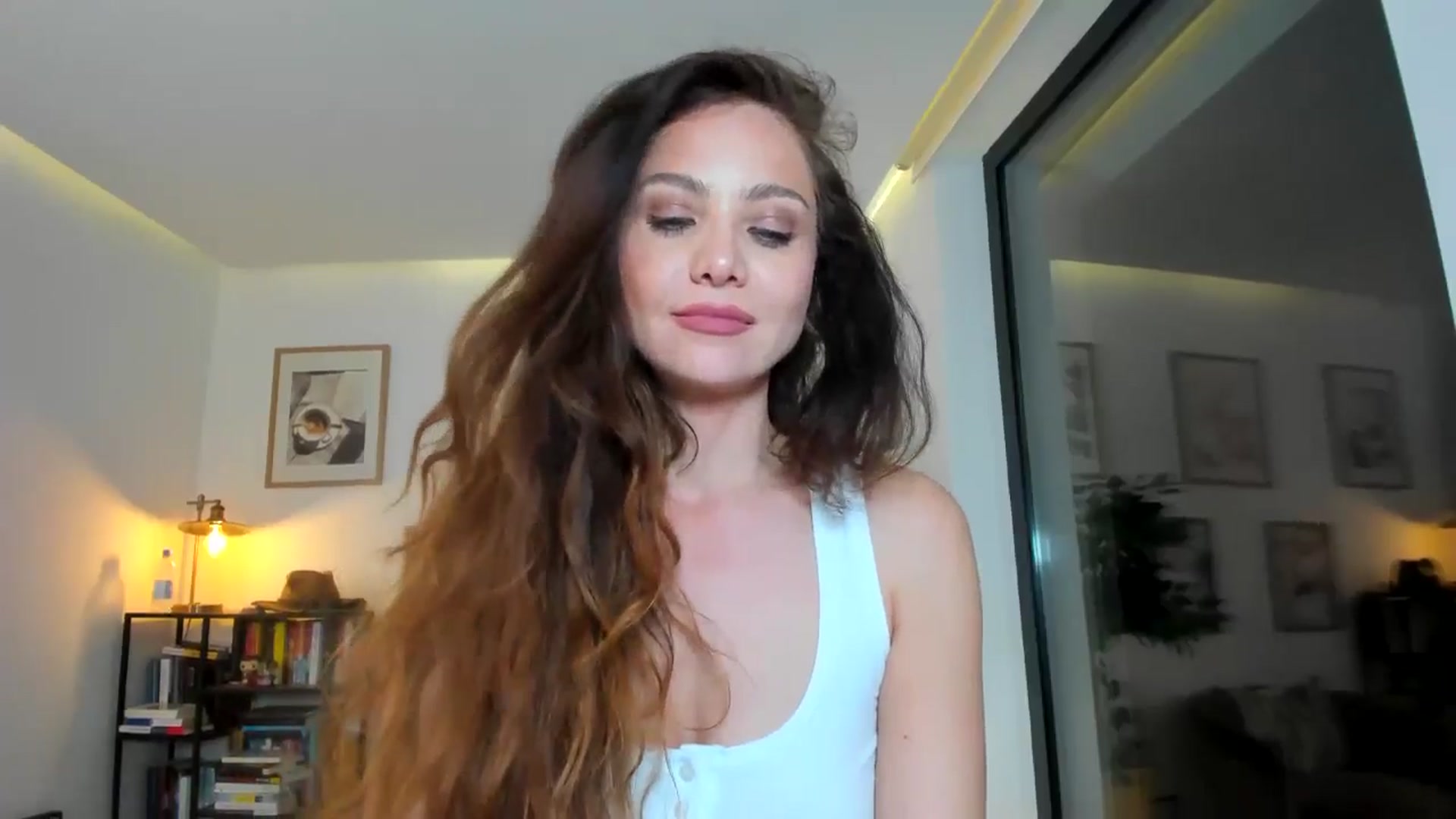 Gallery image thumbnail from SerenDYpity's myfreecams stream on, 04/21/2026, 19:03 image 18 of 20