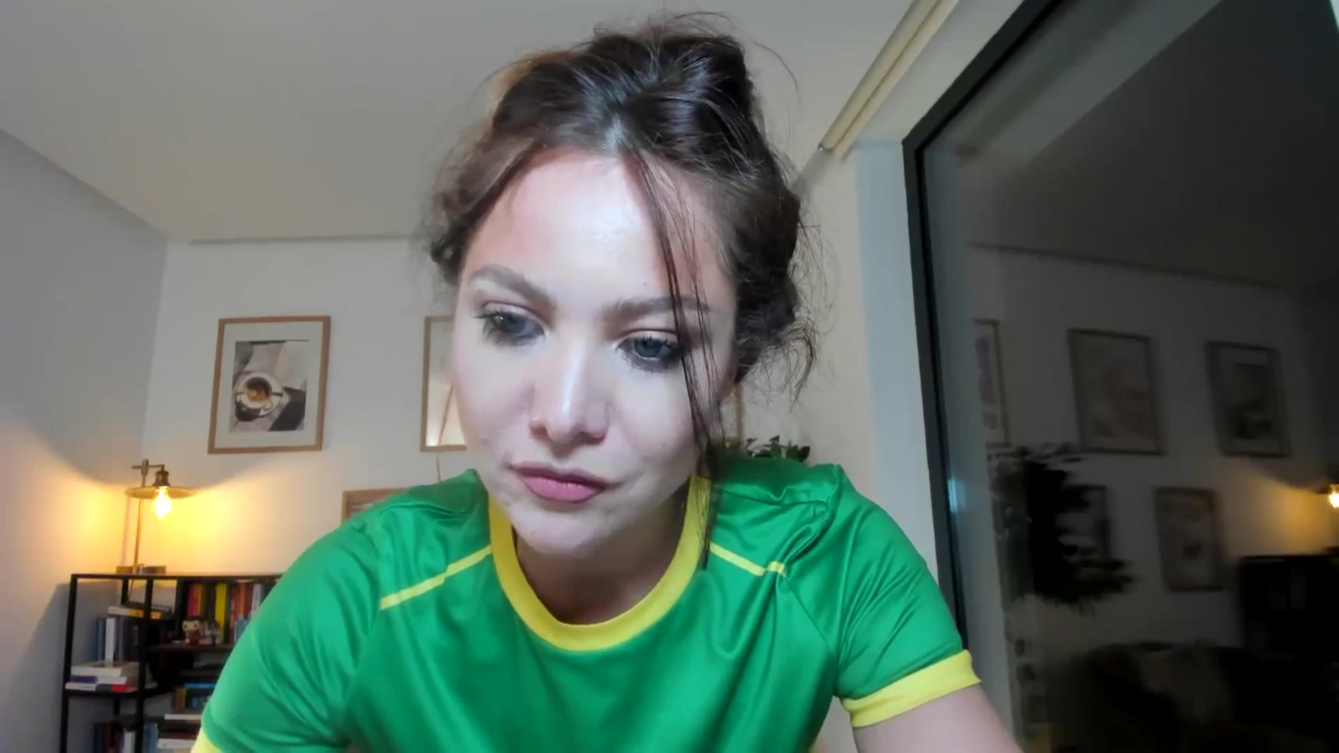Gallery image thumbnail from SerenDYpity's myfreecams stream on, 04/24/2026, 18:24 image 15 of 20