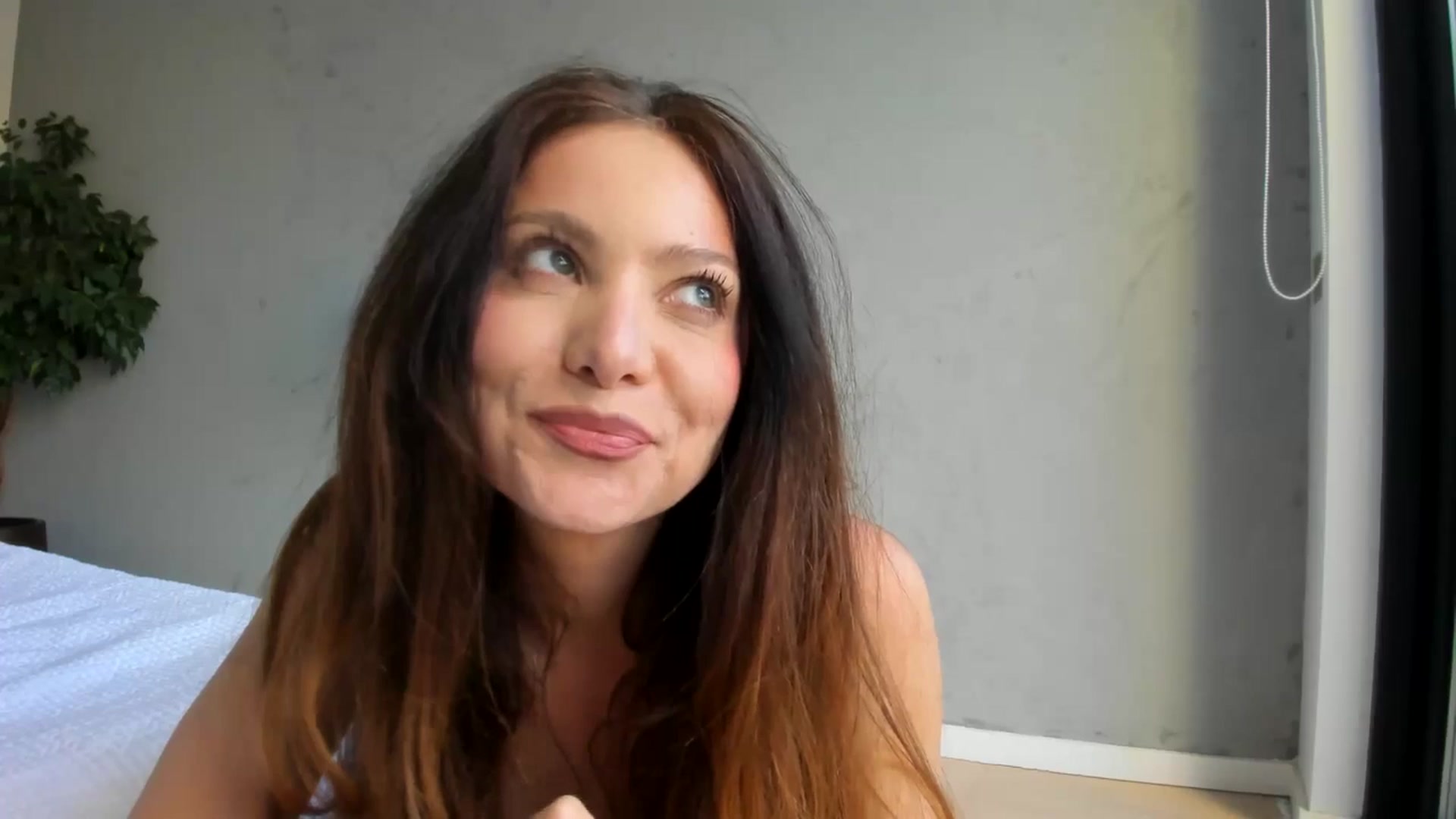 Gallery image thumbnail from SerenDYpity's myfreecams stream on, 04/26/2026, 17:12 image 11 of 20