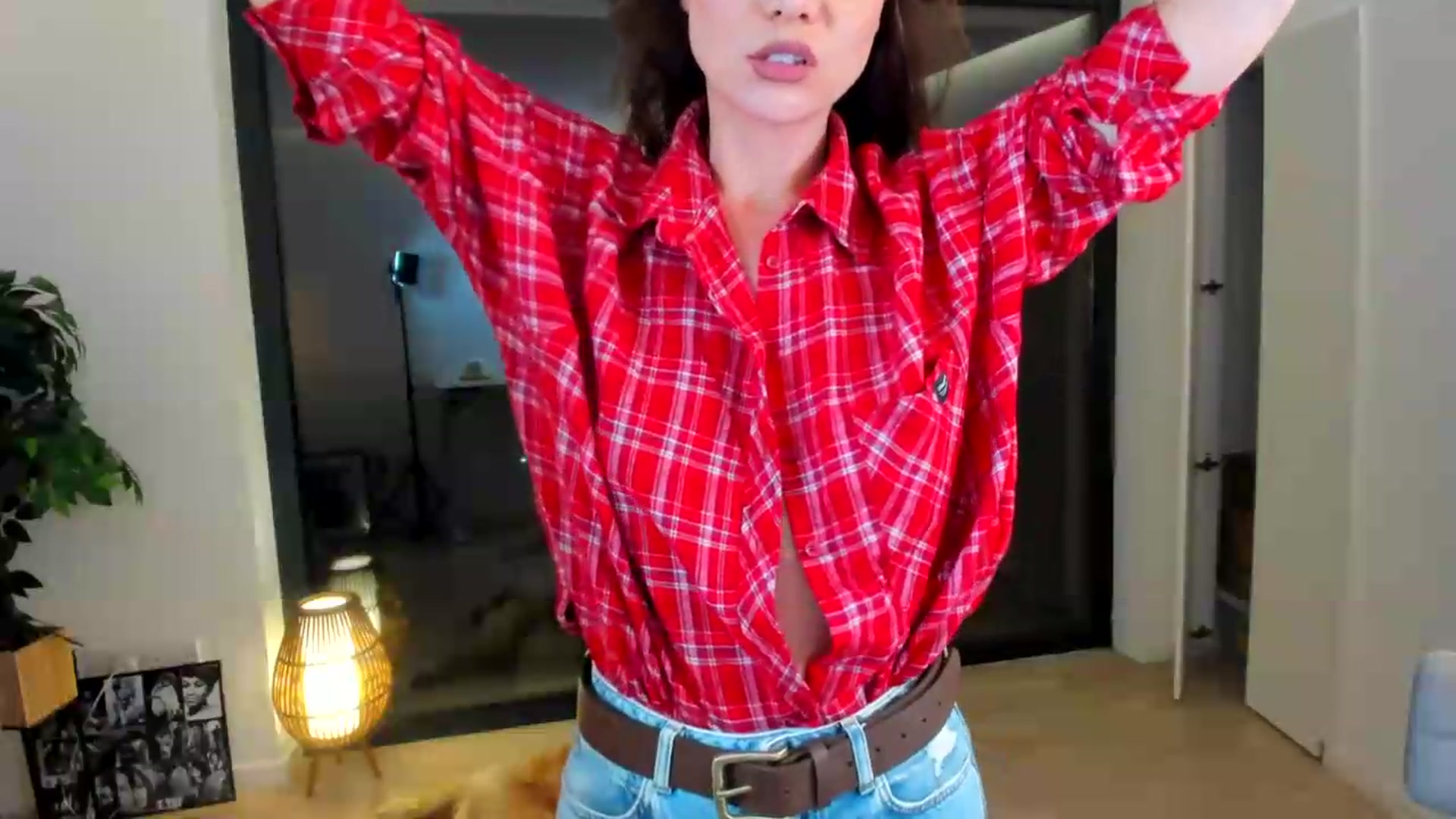 Gallery image thumbnail from SerenDYpity's myfreecams stream on, 05/03/2026, 19:28 image 9 of 20