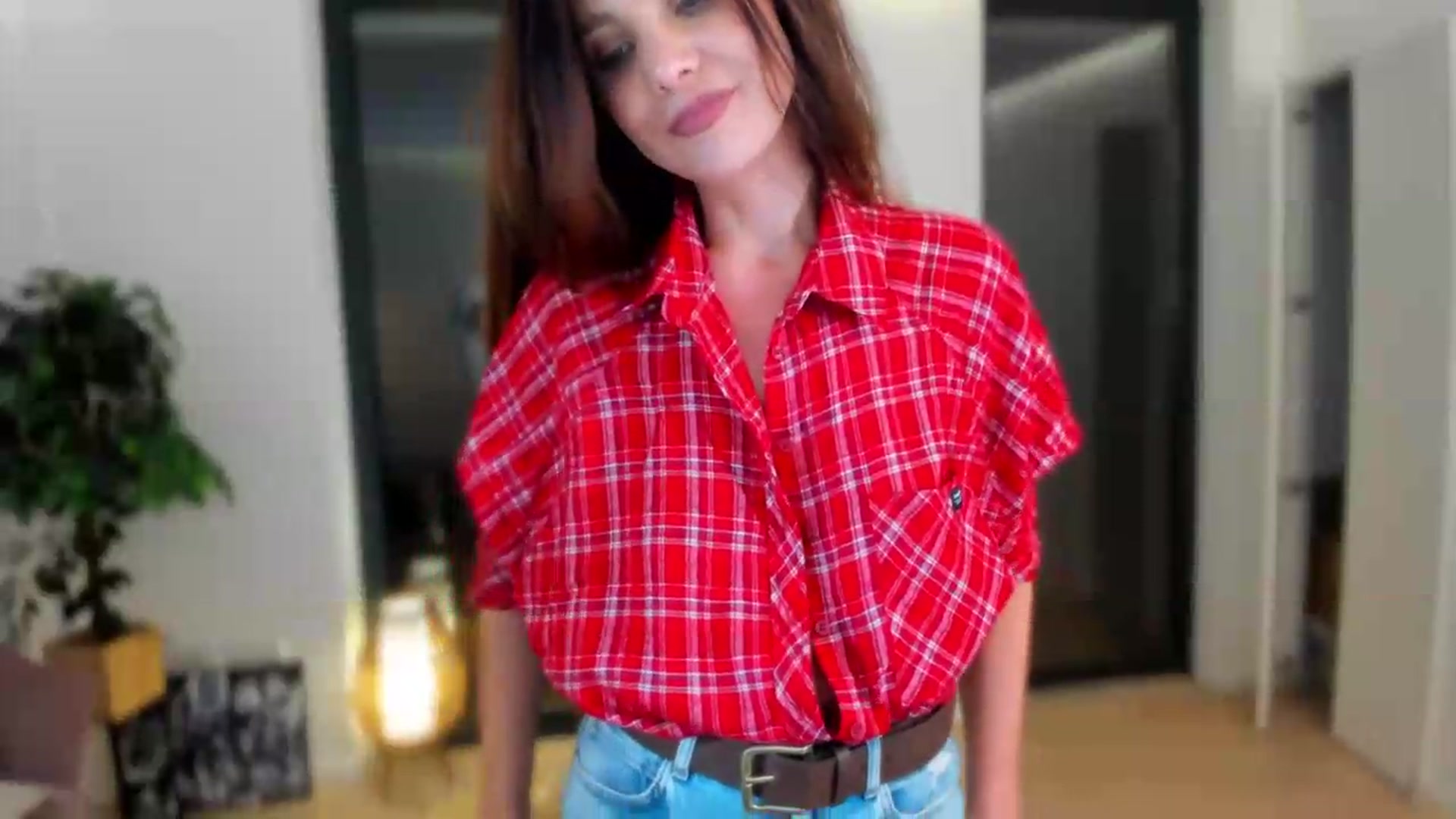 Gallery image thumbnail from SerenDYpity's myfreecams stream on, 05/03/2026, 19:28 image 16 of 20