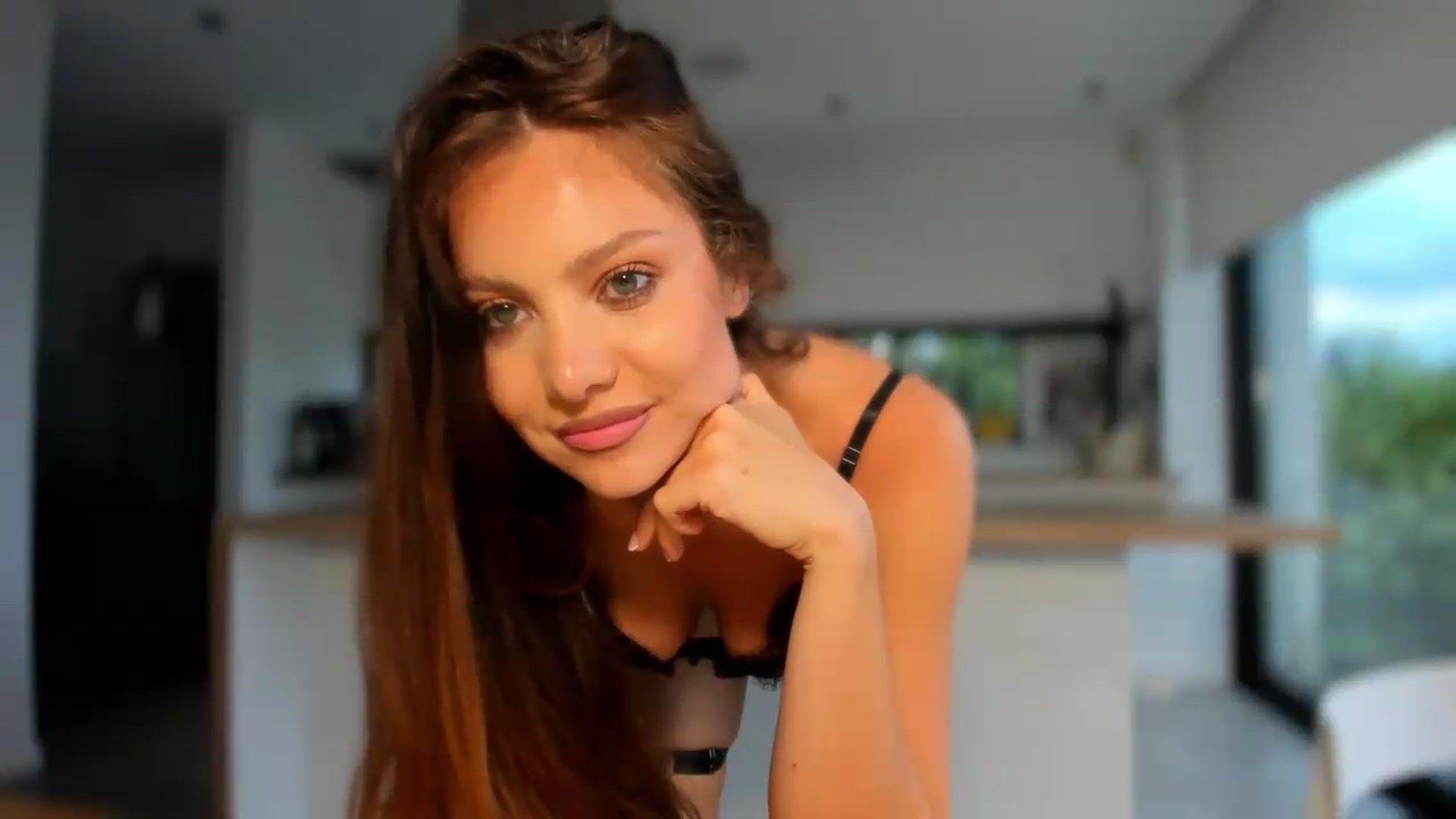 Gallery image thumbnail from SerenDYpity's myfreecams stream on, 05/16/2026, 17:35 image 15 of 20