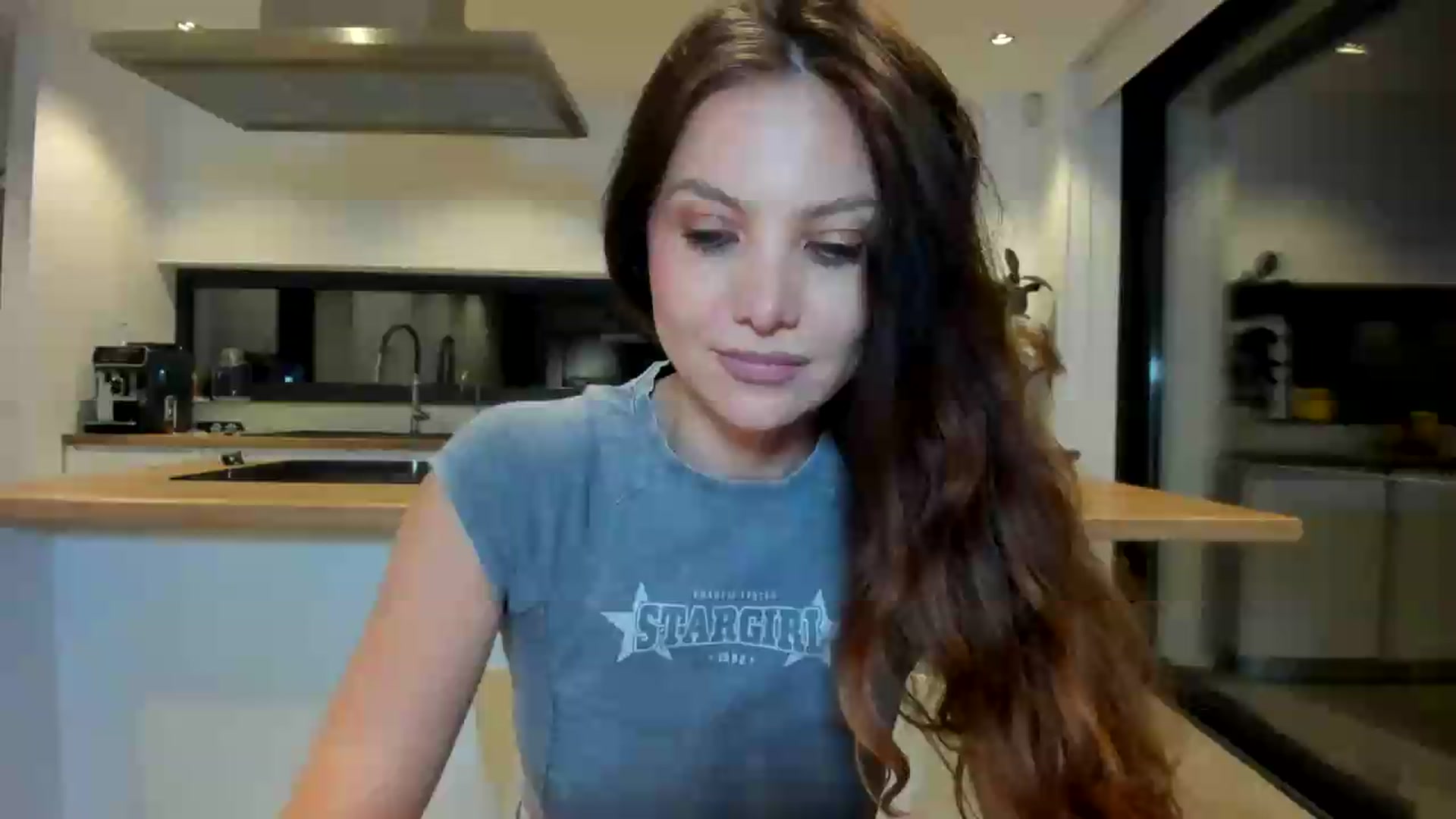 Gallery image thumbnail from SerenDYpity's myfreecams stream on, 05/18/2026, 18:59 image 17 of 20