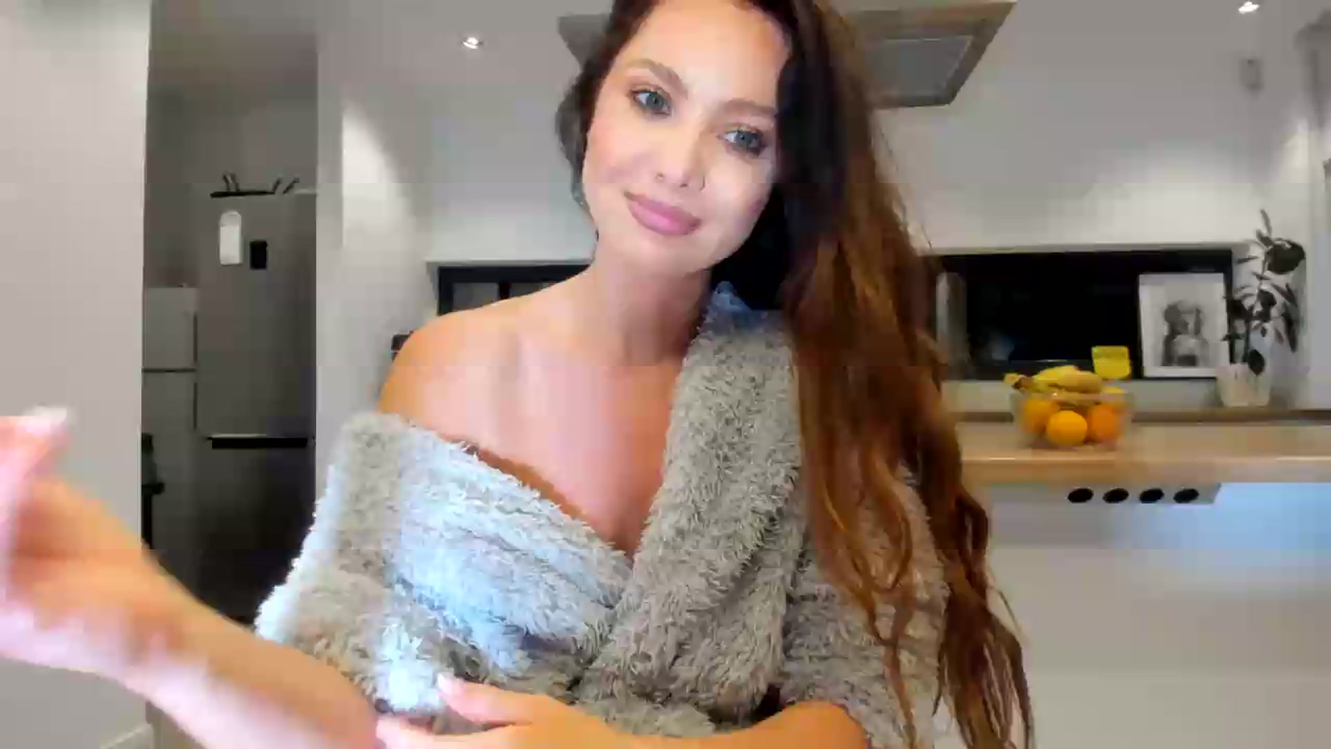 Gallery image thumbnail from SerenDYpity's myfreecams stream on, 05/23/2026, 19:10 image 20 of 20