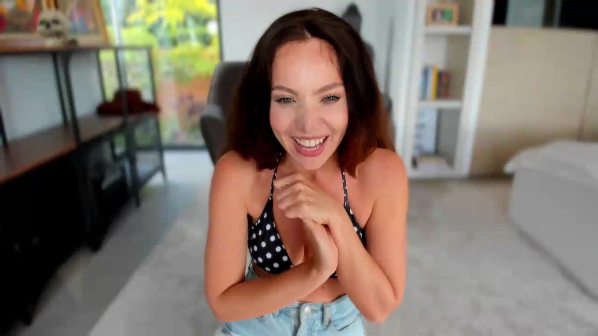 Gallery image thumbnail from SerenDYpity's myfreecams stream on, 06/02/2026, 16:59 image 16 of 20
