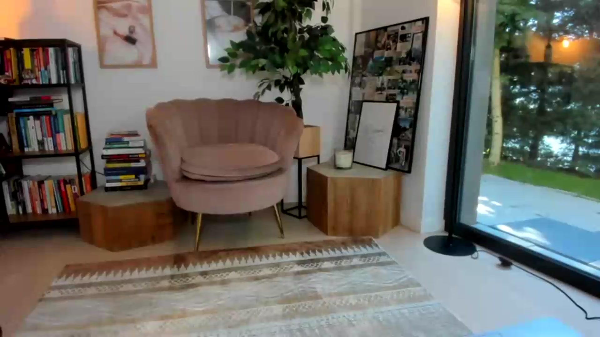 Gallery image thumbnail from SerenDYpity's myfreecams stream on, 06/25/2026, 15:07 image 5 of 20