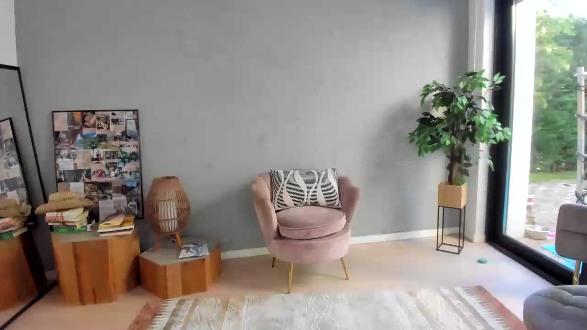 Gallery image thumbnail from SerenDYpity's myfreecams stream on, 08/05/2026, 15:43 image 20 of 20