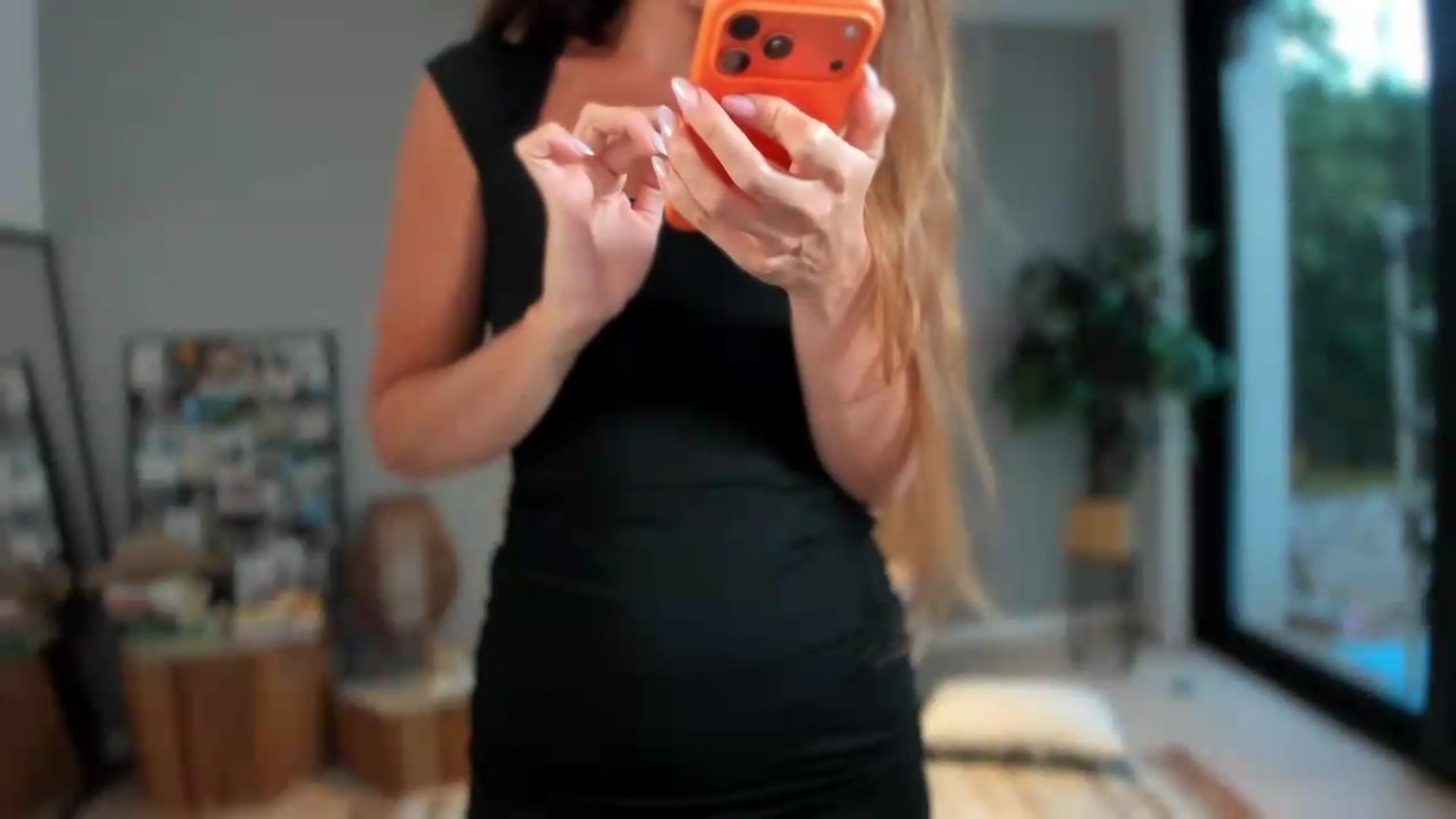 Gallery image thumbnail from SerenDYpity's myfreecams stream on, 08/05/2026, 17:48 image 13 of 20