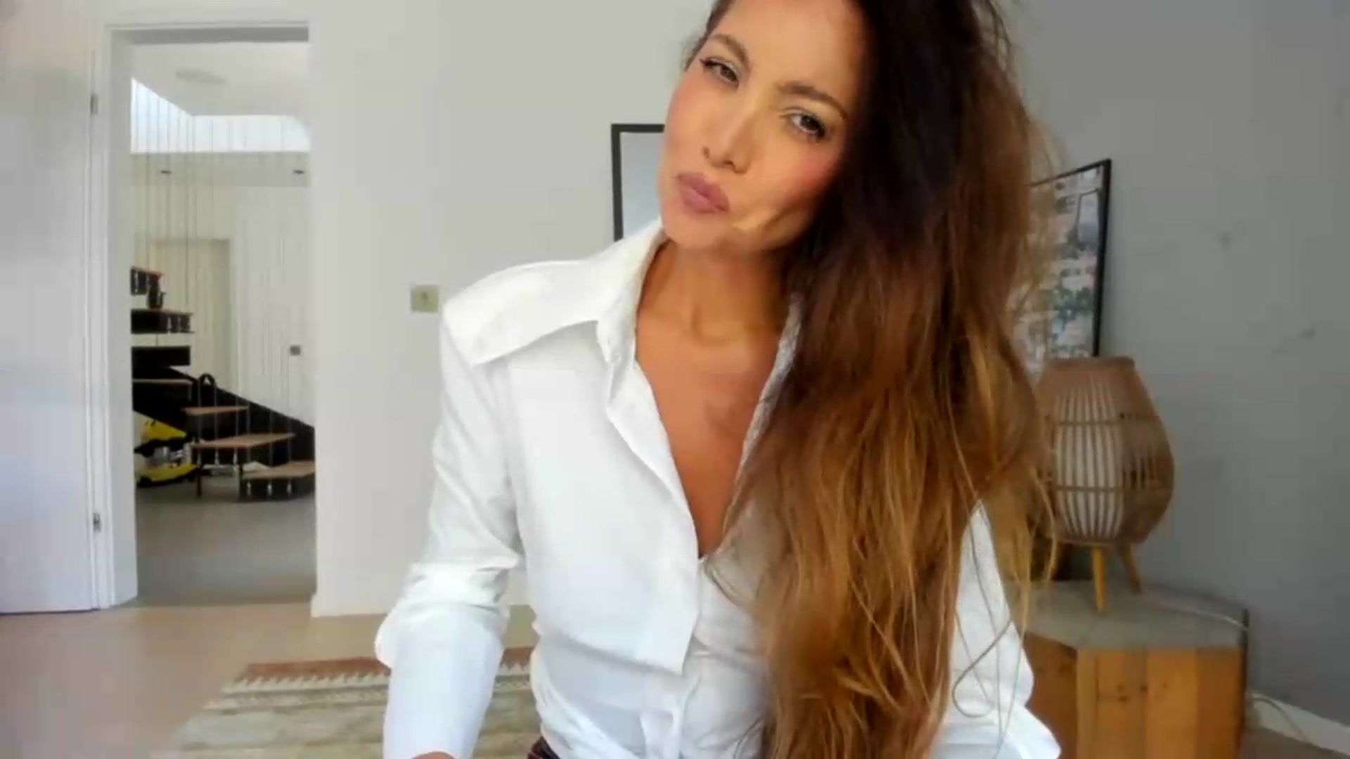 Gallery image thumbnail from SerenDYpity's myfreecams stream on, 08/11/2026, 13:24 image 4 of 20