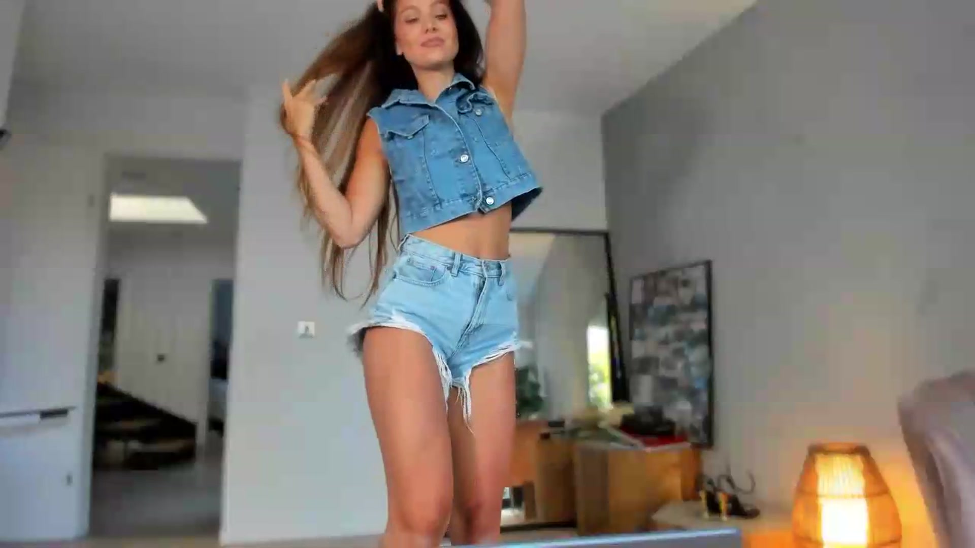 Gallery image thumbnail from SerenDYpity's myfreecams stream on, 08/12/2026, 17:12 image 14 of 20