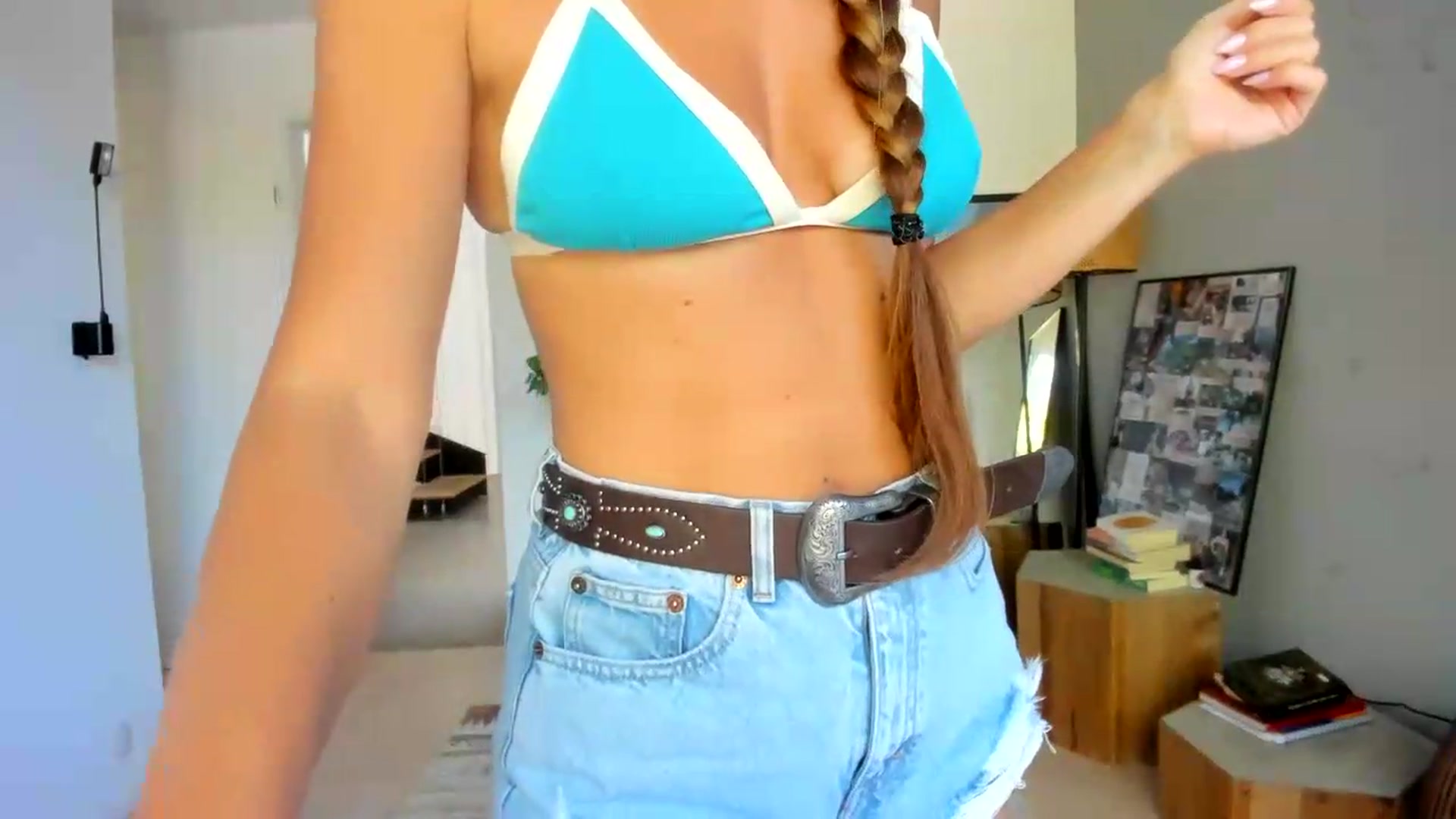 Gallery image thumbnail from SerenDYpity's myfreecams stream on, 08/16/2026, 14:58 image 5 of 20