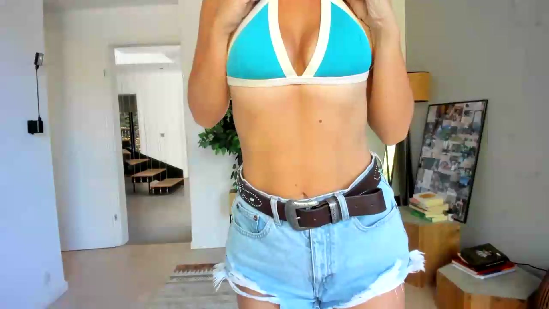 Gallery image thumbnail from SerenDYpity's myfreecams stream on, 08/16/2026, 14:58 image 4 of 20