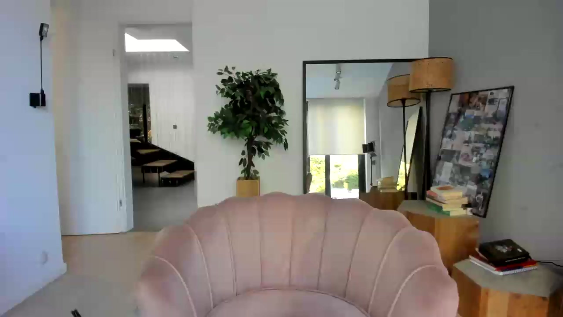 Gallery image thumbnail from SerenDYpity's myfreecams stream on, 08/16/2026, 16:37 image 1 of 20