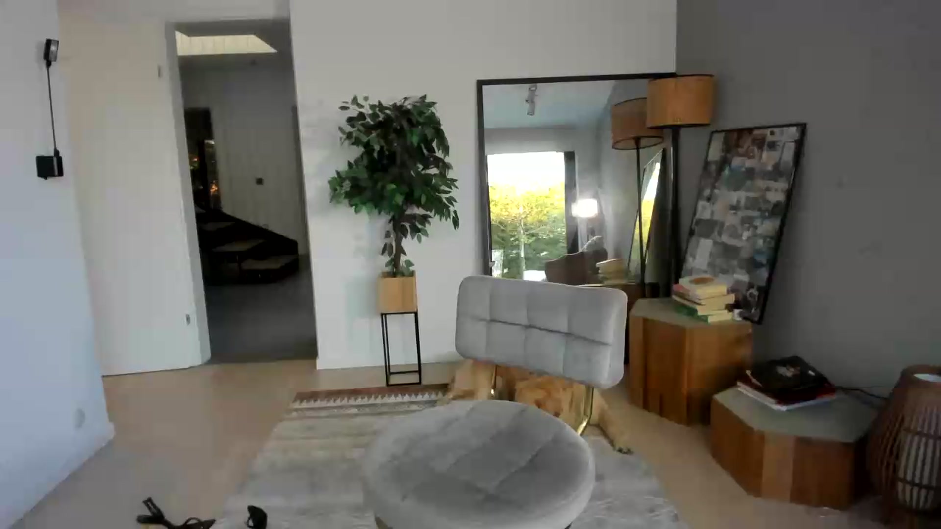 Gallery image thumbnail from SerenDYpity's myfreecams stream on, 08/16/2026, 17:01 image 14 of 20
