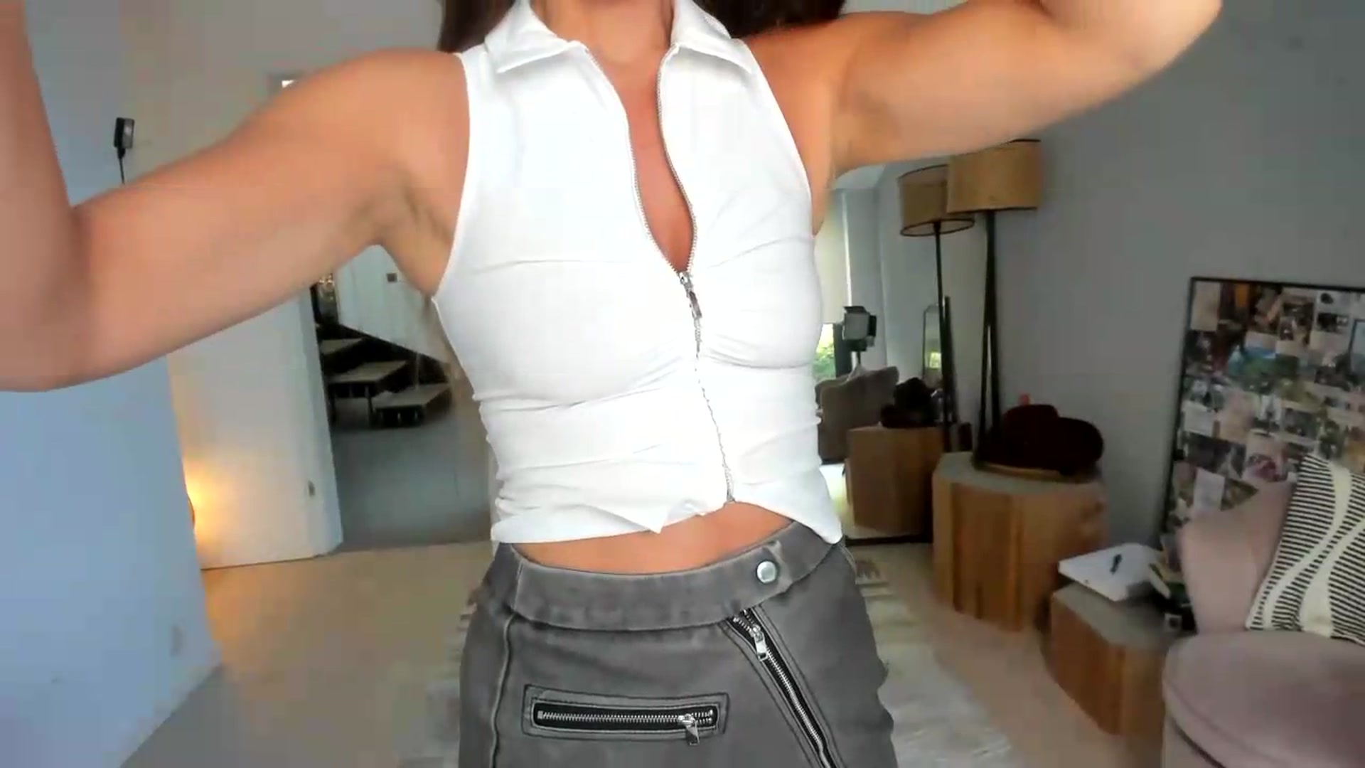 Gallery image thumbnail from SerenDYpity's myfreecams stream on, 08/20/2026, 18:04 image 3 of 20