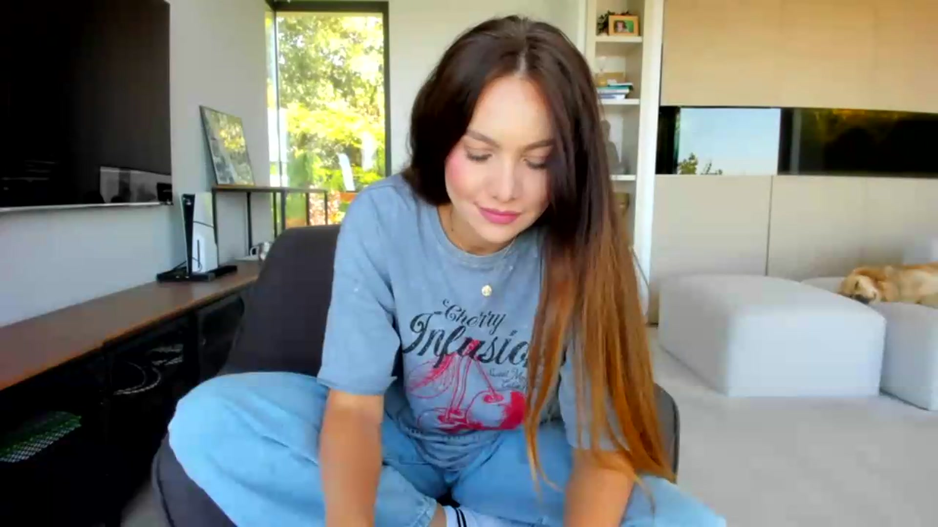 Gallery image thumbnail from SerenDYpity's myfreecams stream on, 09/09/2026, 15:12 image 2 of 20