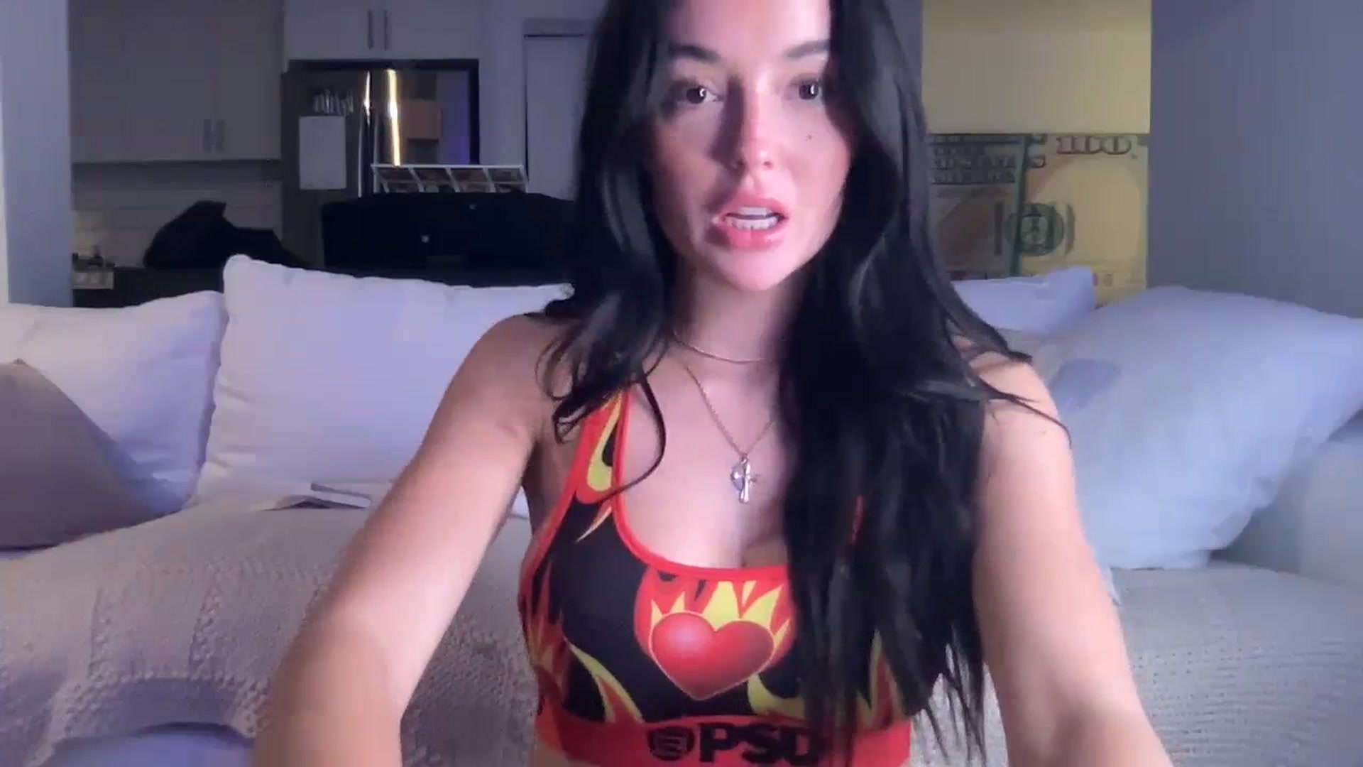 Gallery image thumbnail from SerenaBecker_'s myfreecams stream on, 03/14/2024, 05:13 image 16 of 20