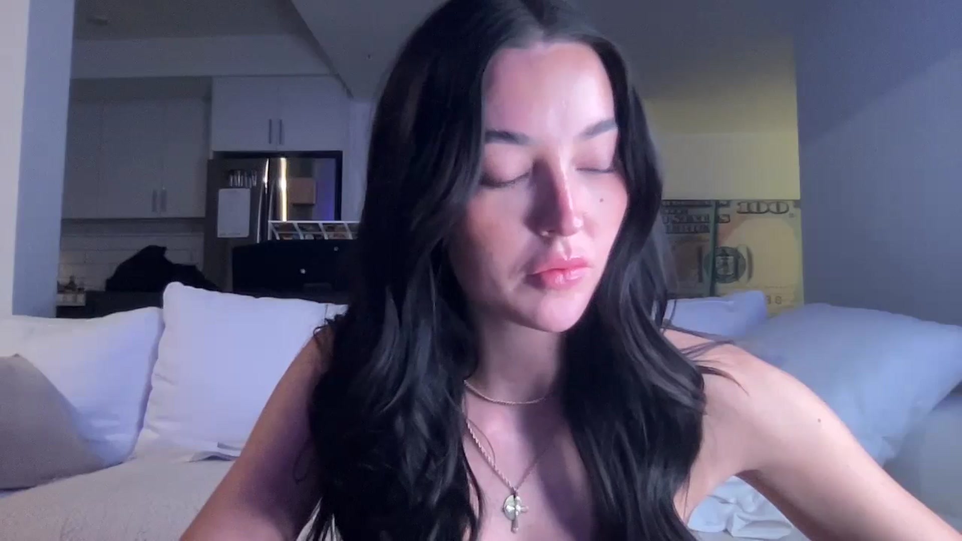Gallery image thumbnail from SerenaBecker_'s myfreecams stream on, 03/14/2024, 05:13 image 7 of 20